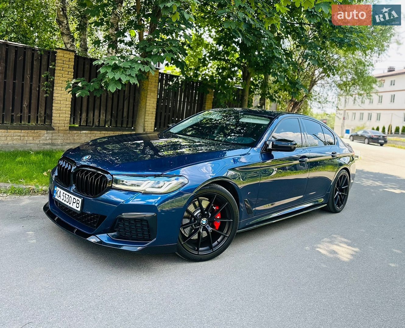BMW 5 Series 2017 VIN WBAJD11040G884588 фото оголошення 3 з 20