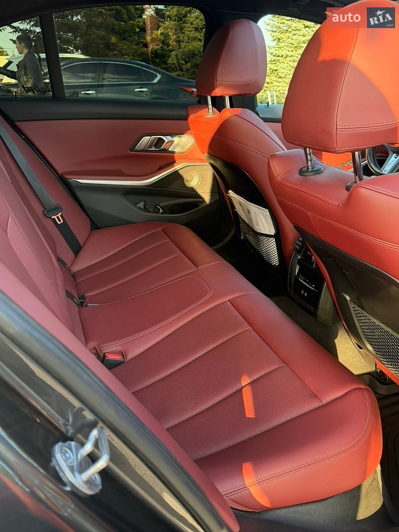 BMW 3 Series 2021 VIN 3MW5U7J03N8C47296 фото оголошення 14 з 23