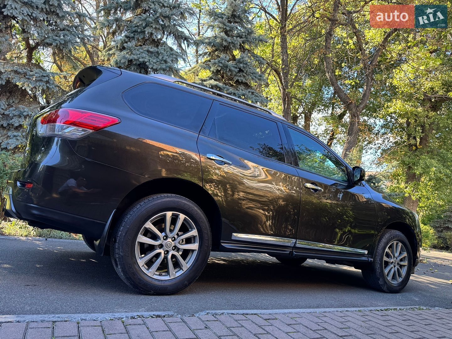 Nissan Pathfinder 2014 VIN 5N1AR2MM8FC613425 фото оголошення 11 з 37