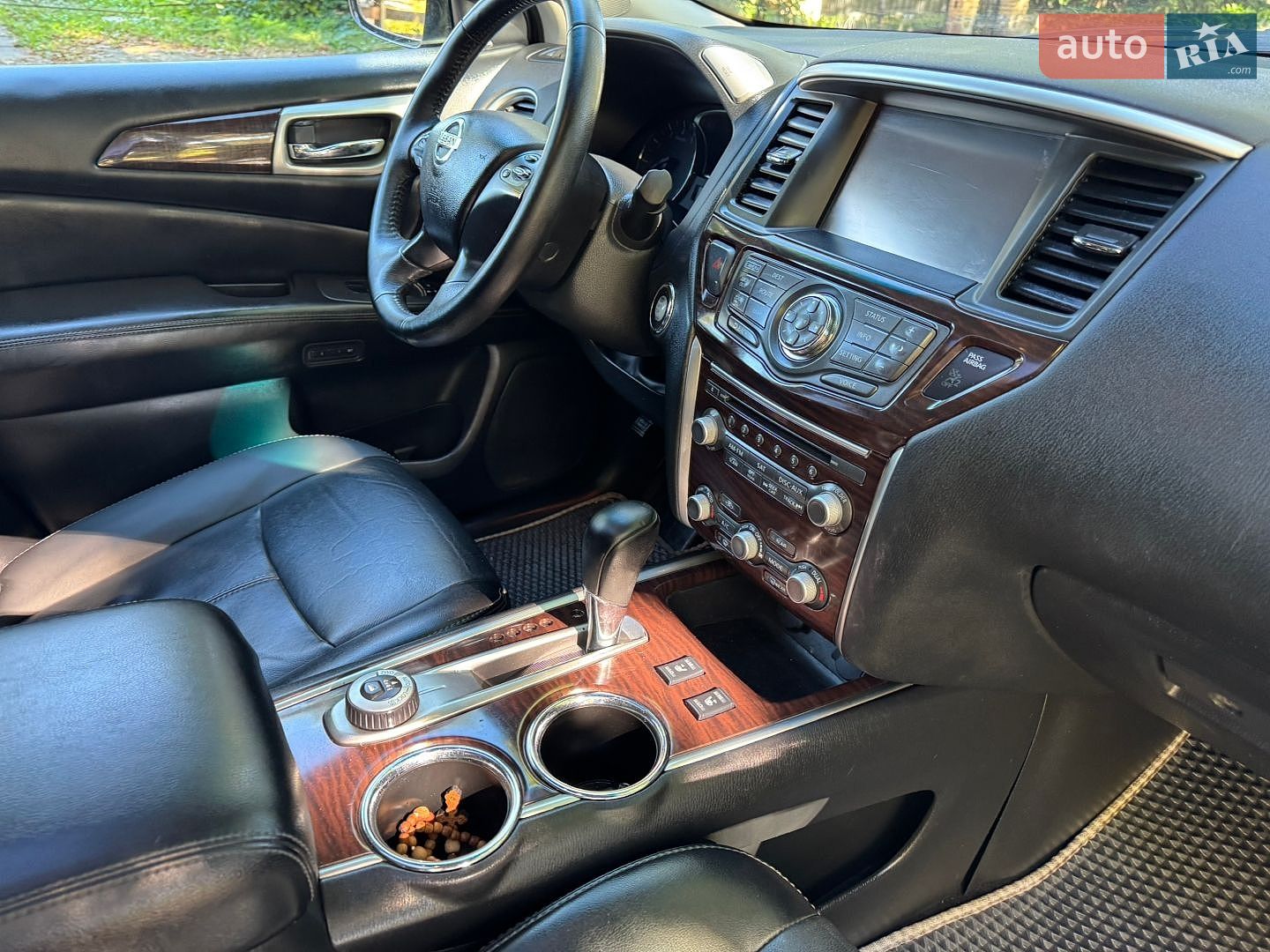 Nissan Pathfinder 2014 VIN 5N1AR2MM8FC613425 фото оголошення 18 з 37
