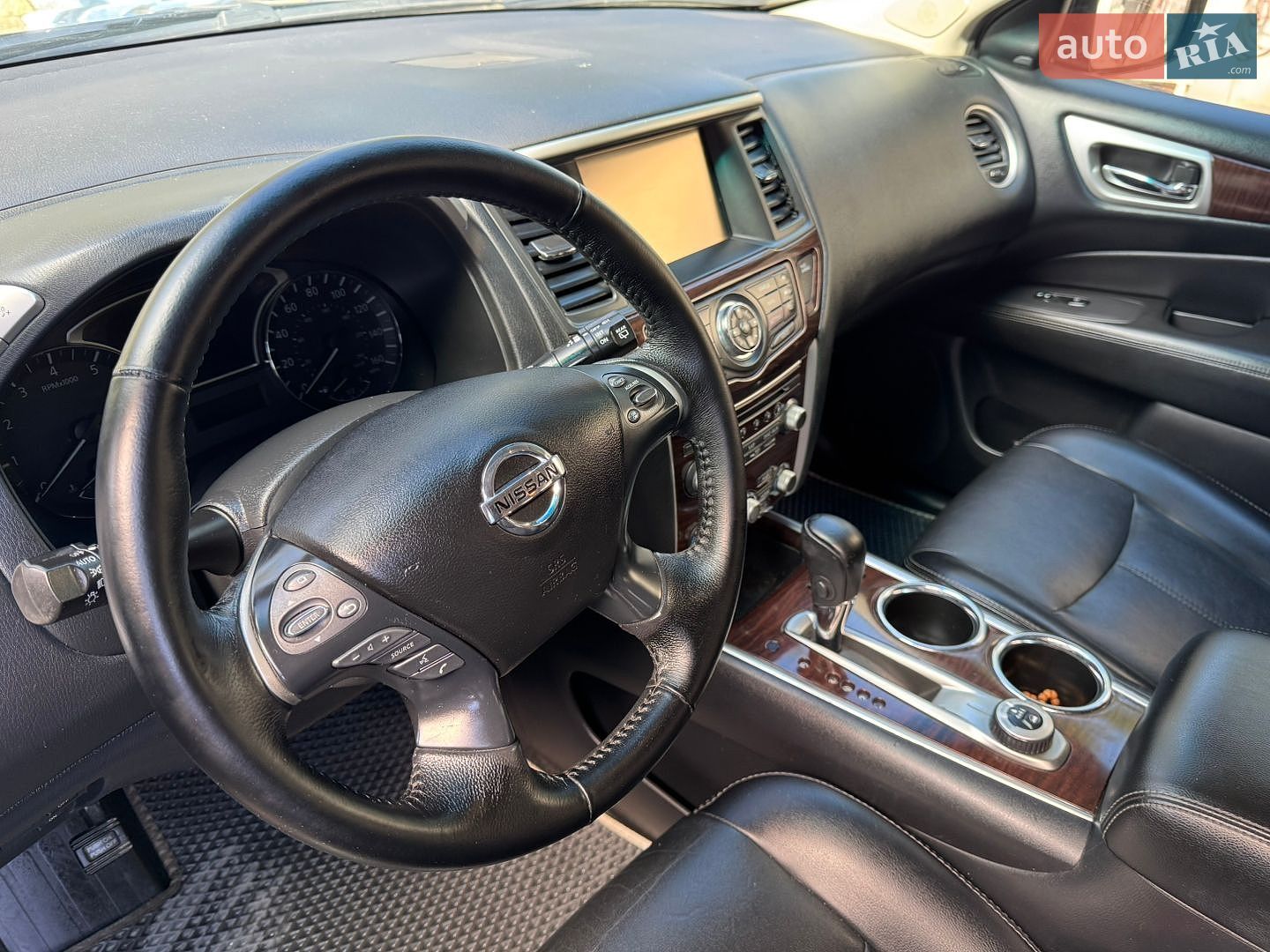 Nissan Pathfinder 2014 VIN 5N1AR2MM8FC613425 фото оголошення 27 з 37