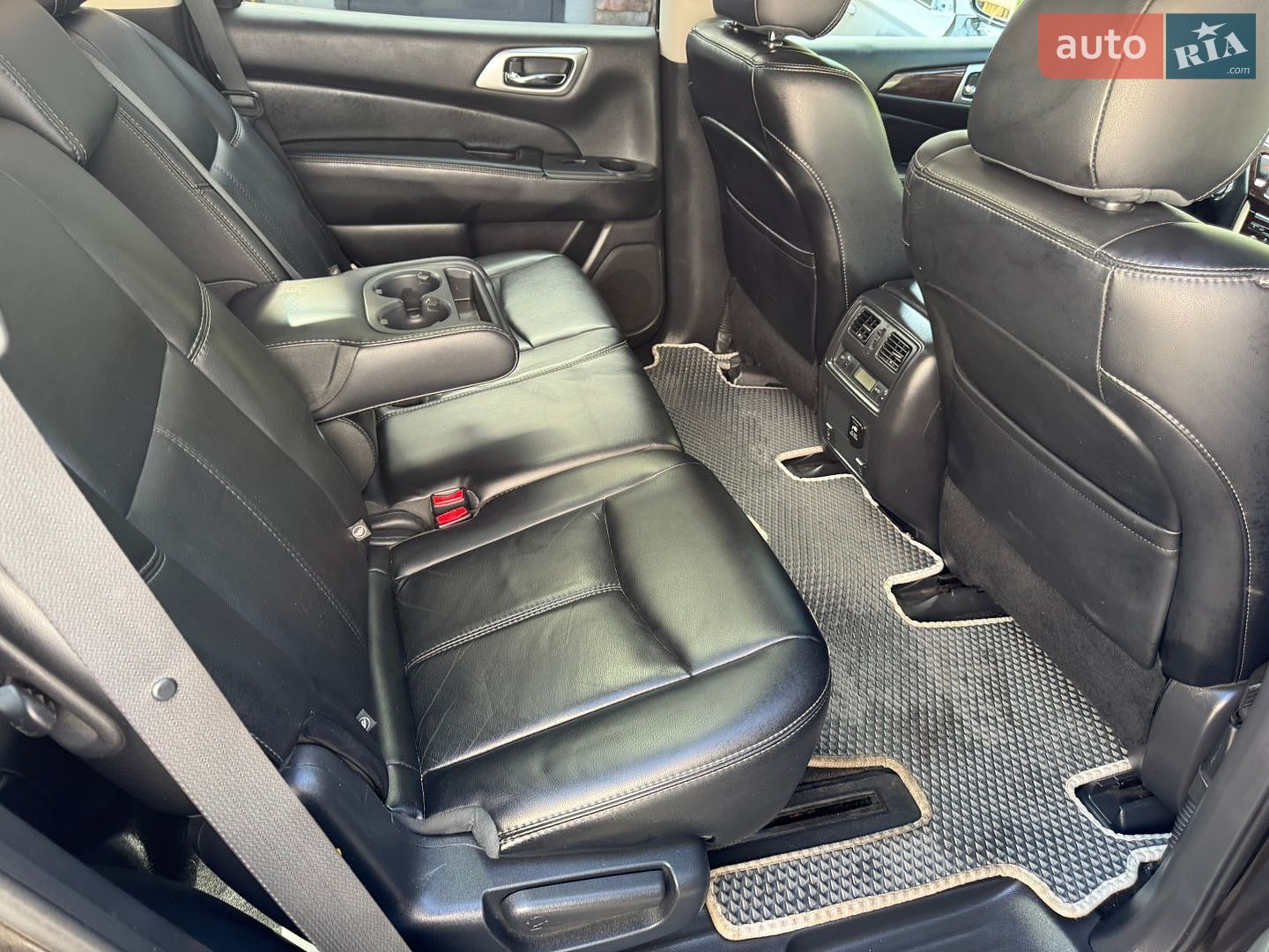 Nissan Pathfinder 2014 VIN 5N1AR2MM8FC613425 фото оголошення 24 з 37