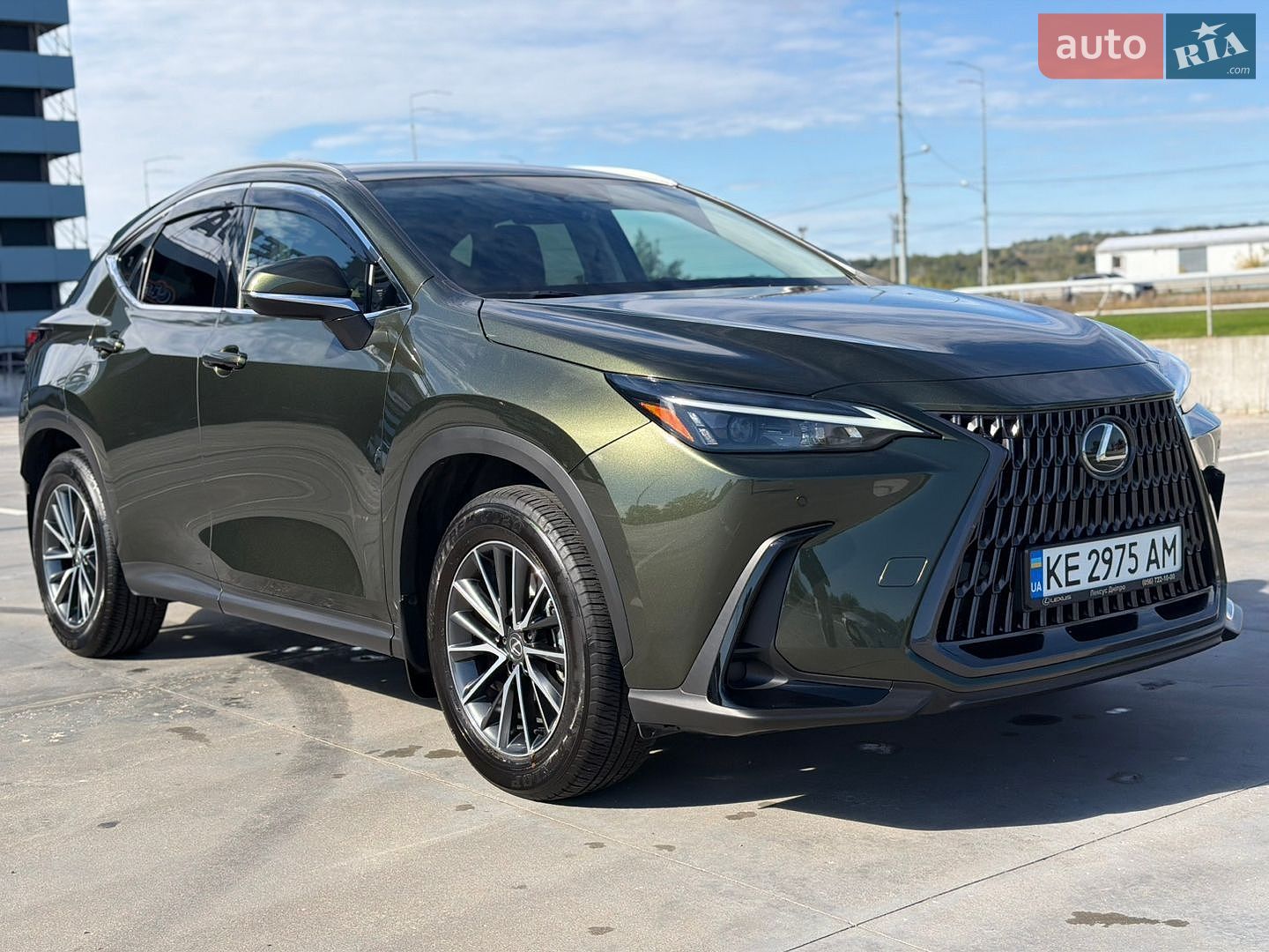 Lexus NX 2024 VIN JTJCFBAZ302022774 фото оголошення 5 з 65