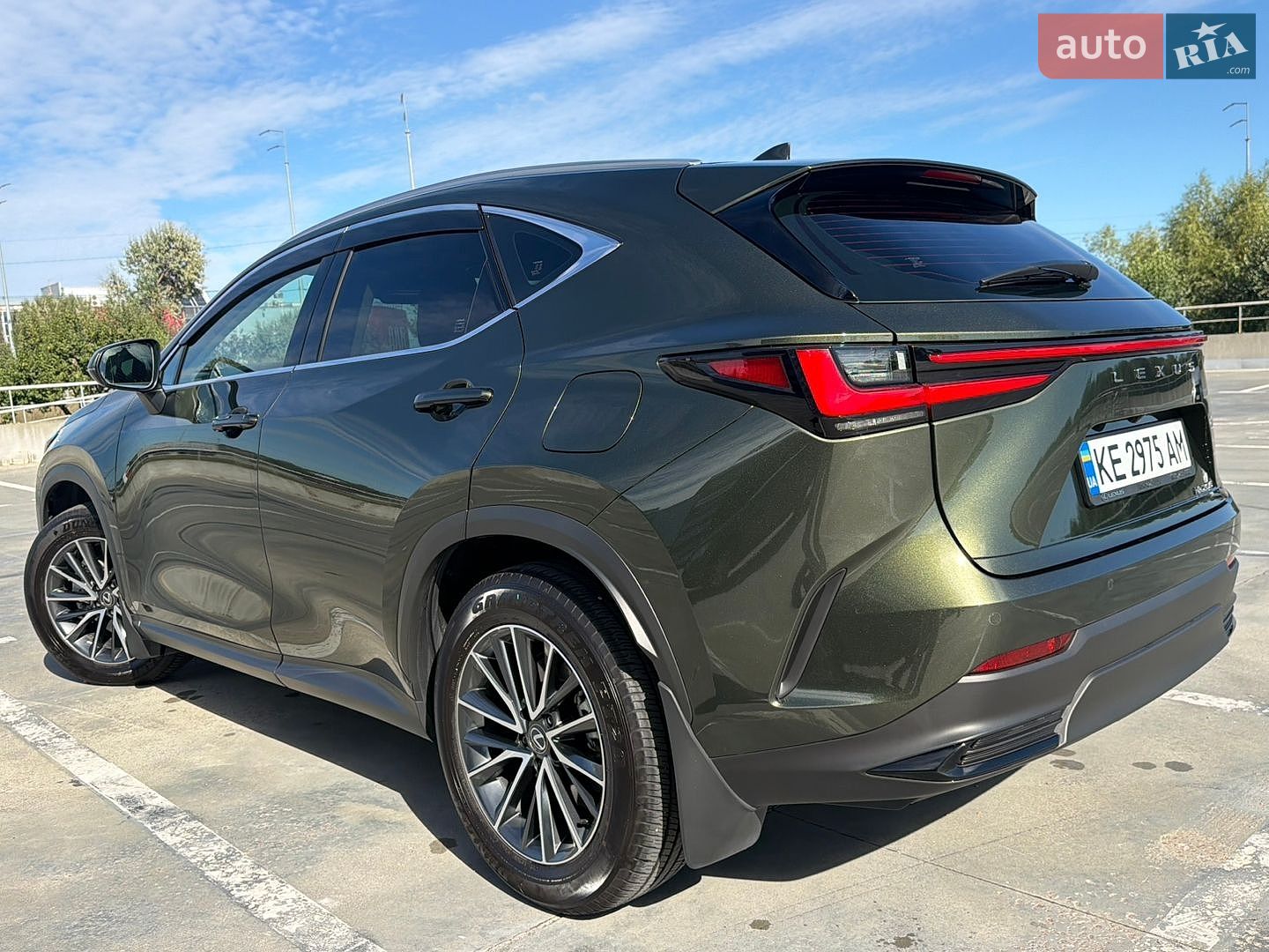 Lexus NX 2024 VIN JTJCFBAZ302022774 фото оголошення 13 з 65