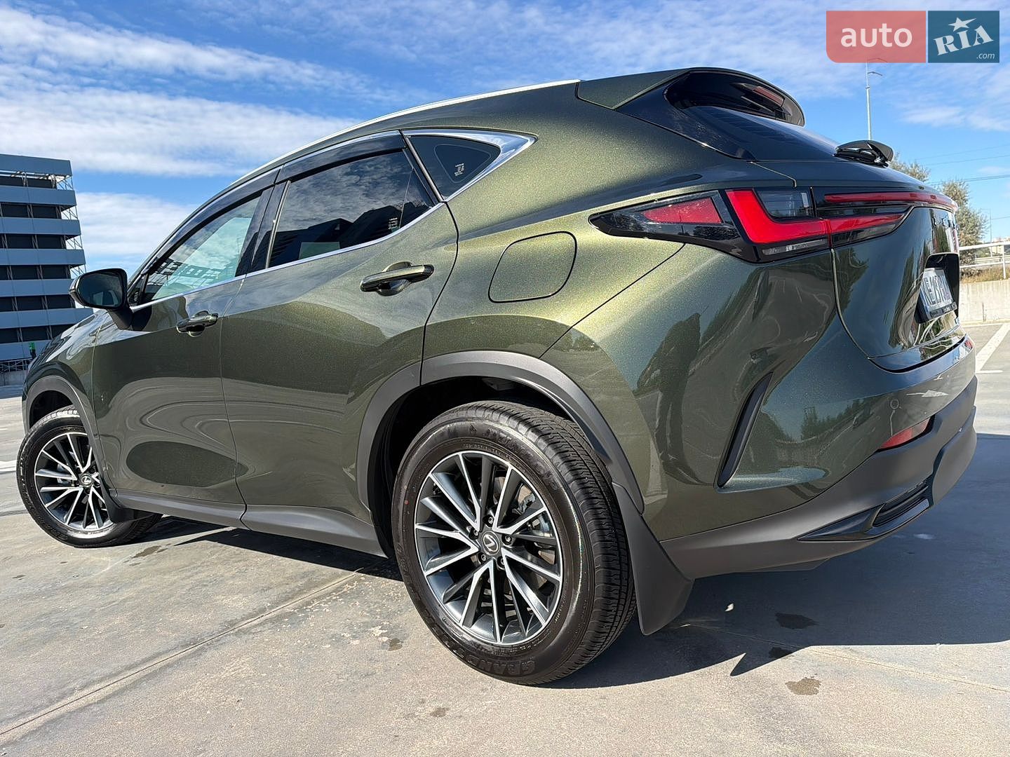 Lexus NX 2024 VIN JTJCFBAZ302022774 фото оголошення 14 з 65