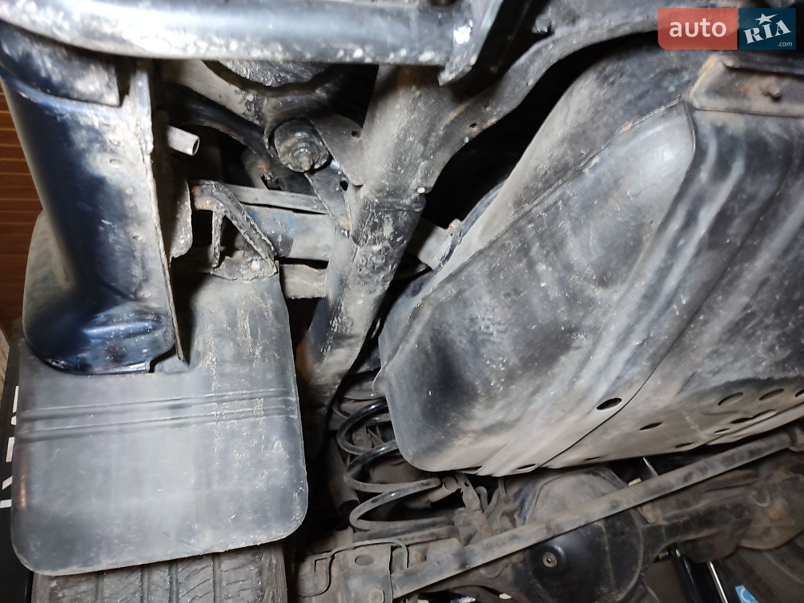 Mitsubishi Pajero 1997 VIN JMB0NV460VJ005176 фото оголошення 26 з 31