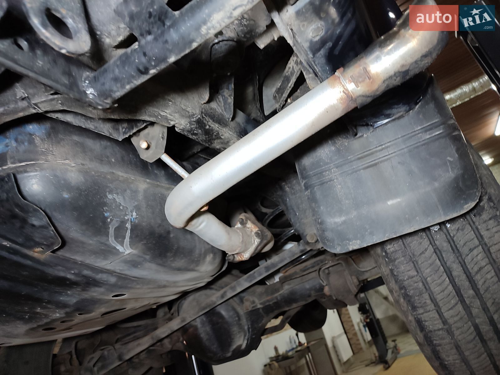 Mitsubishi Pajero 1997 VIN JMB0NV460VJ005176 фото оголошення 30 з 31