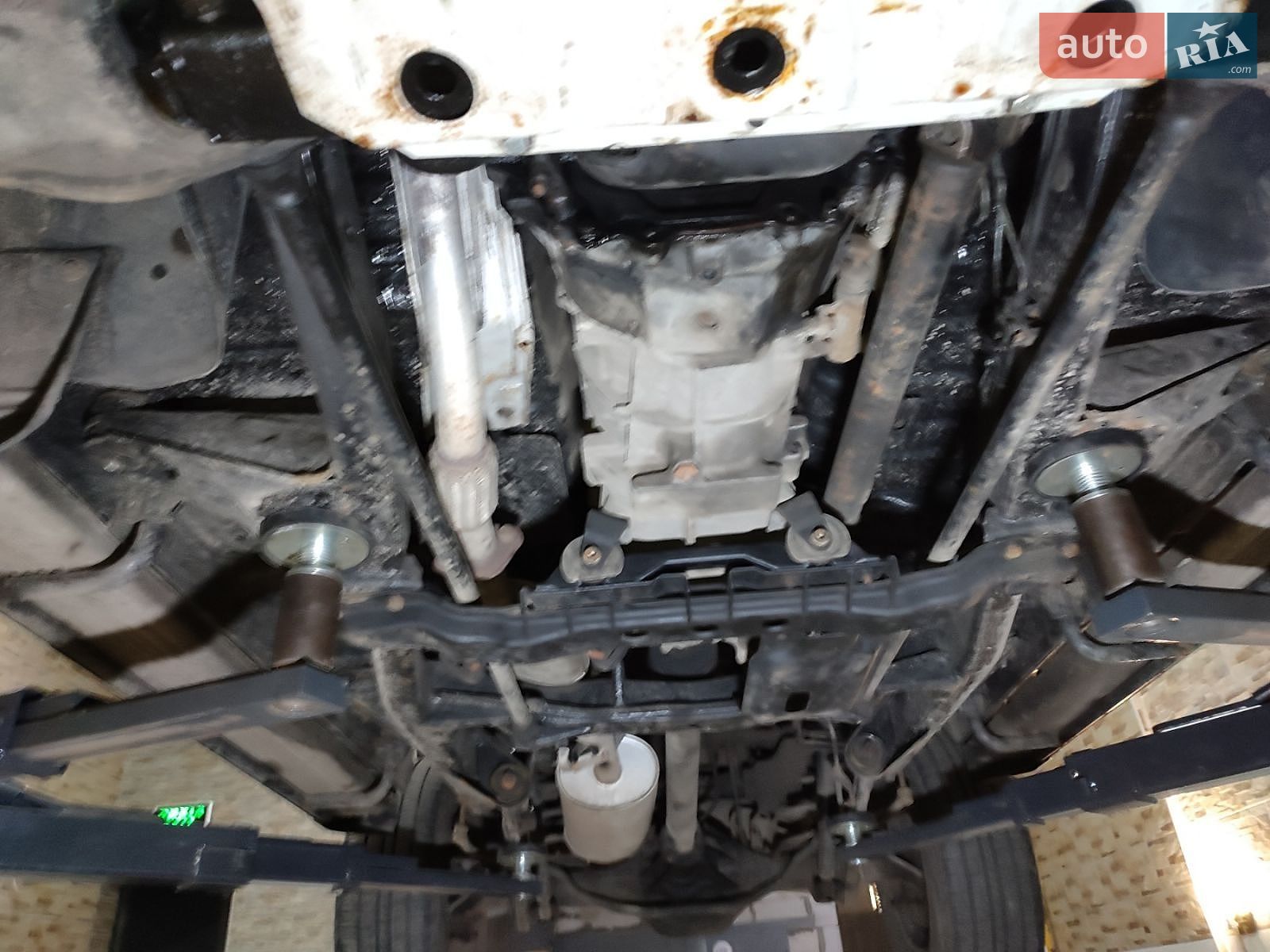 Mitsubishi Pajero 1997 VIN JMB0NV460VJ005176 фото оголошення 24 з 31