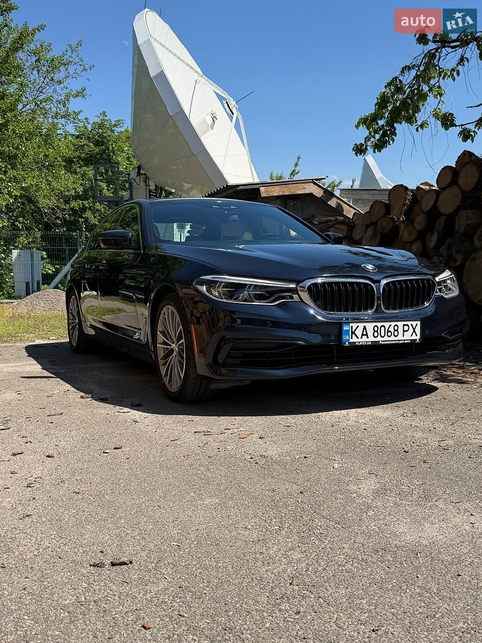 BMW 5 Series 2018 VIN WBAJA9C54KB253985 фото оголошення 3 з 12