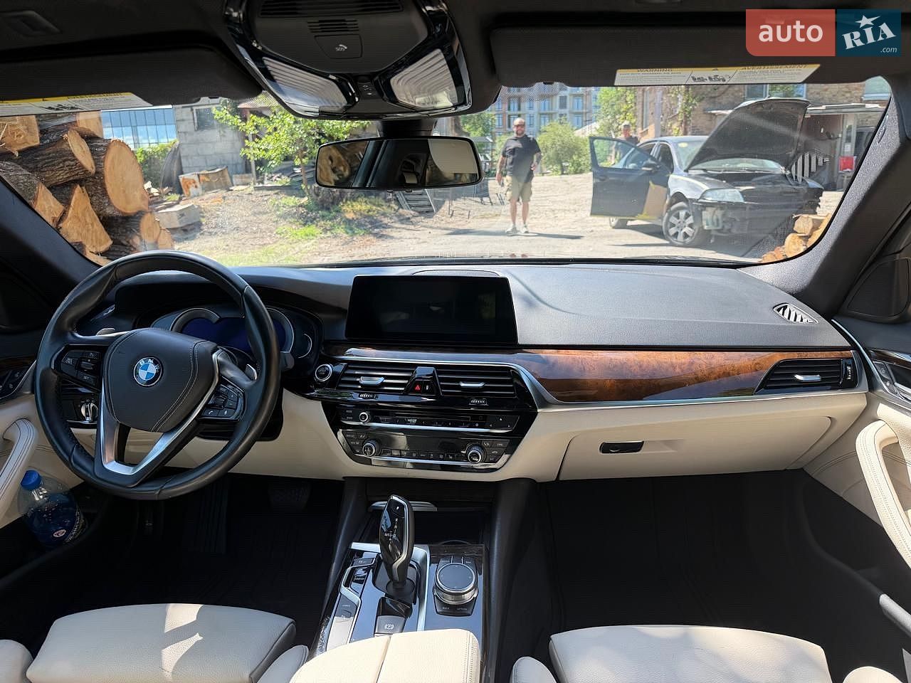 BMW 5 Series 2018 VIN WBAJA9C54KB253985 фото оголошення 9 з 12