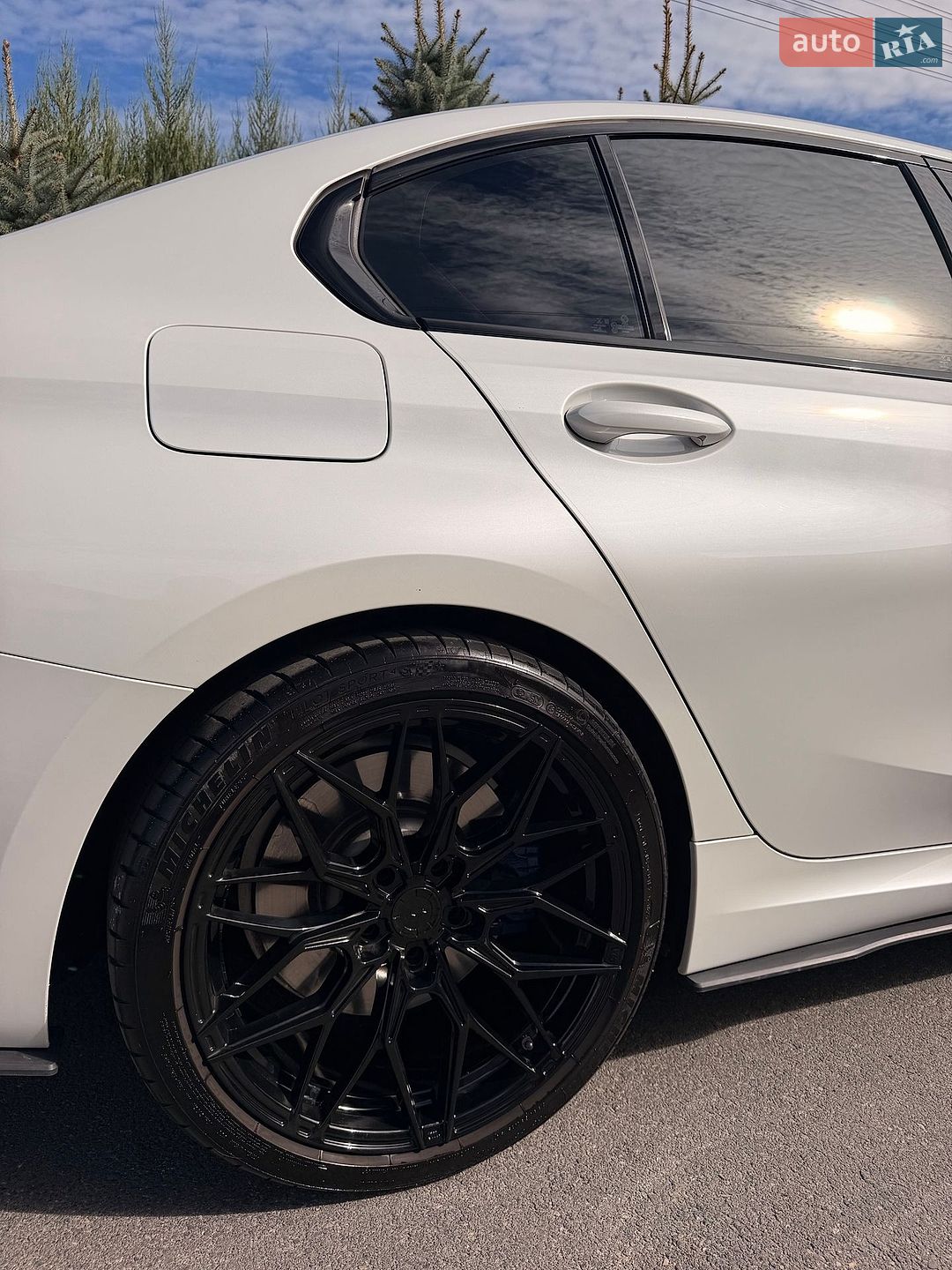 BMW 3 Series 2019 VIN WBA5U7C01LA232200 фото оголошення 12 з 35