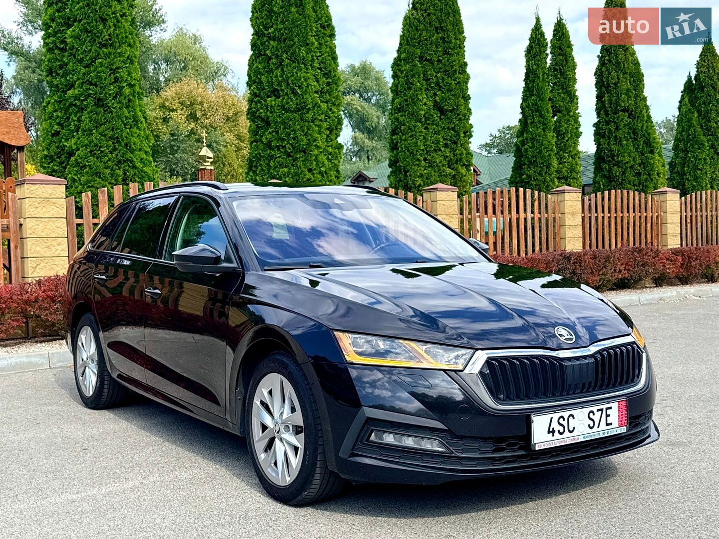Skoda Octavia 2020 VIN TMBJJ7NX2LY012639 фото оголошення 3 з 26