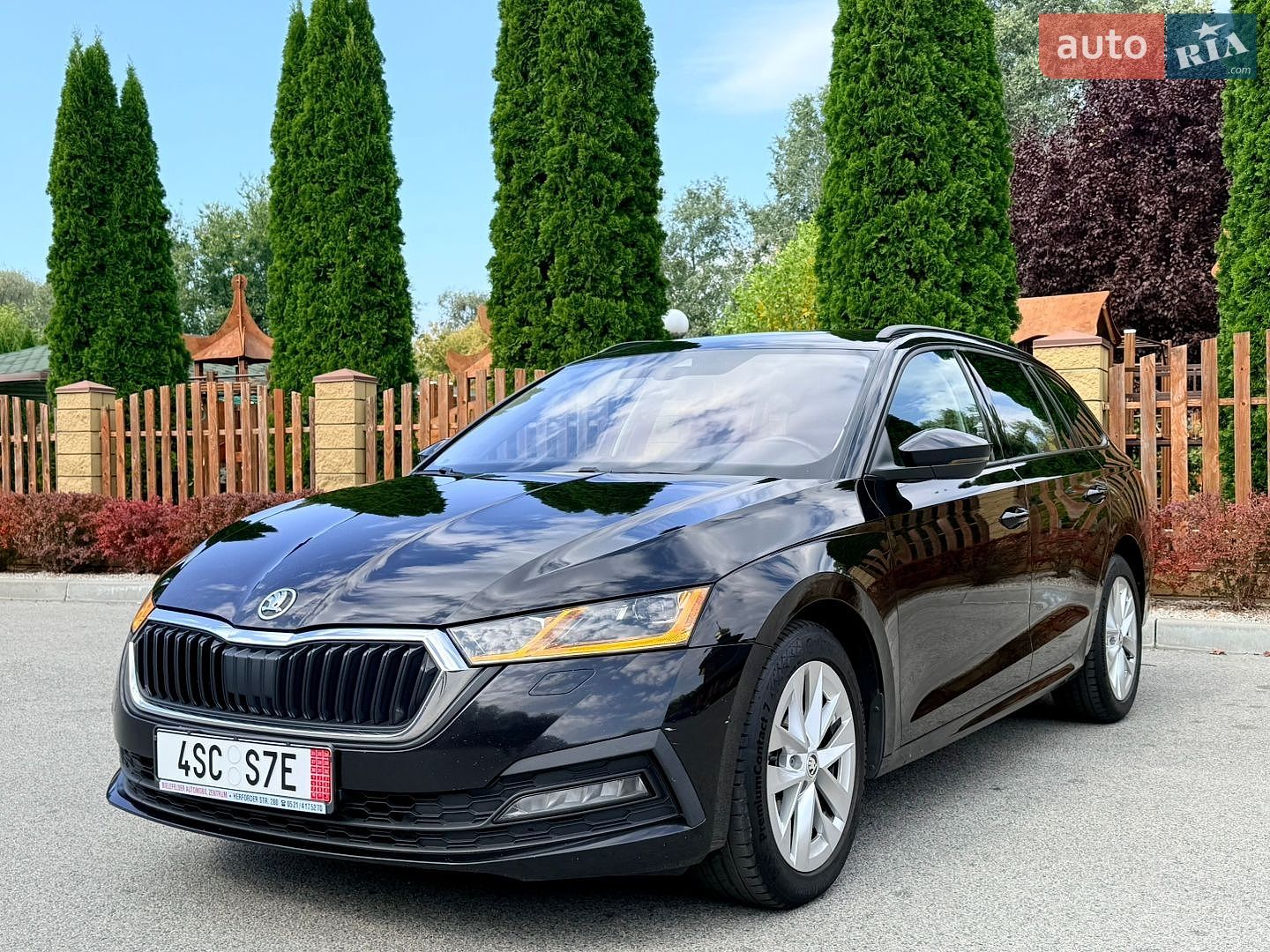 Skoda Octavia 2020 VIN TMBJJ7NX2LY012639 фото оголошення 4 з 26