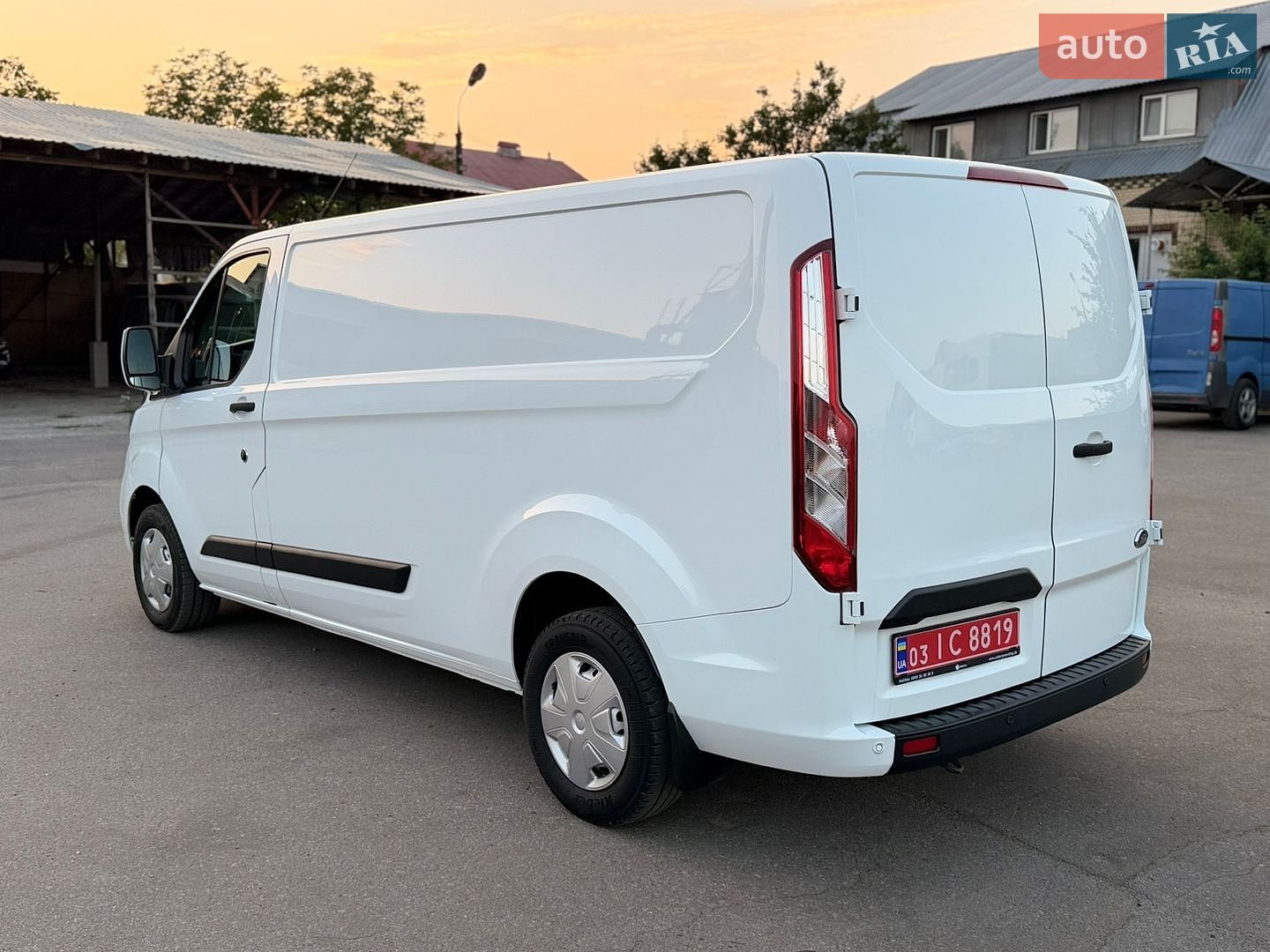 Ford Transit Custom 2020 VIN WF0YXXTTGYKU04884 фото оголошення 7 з 31