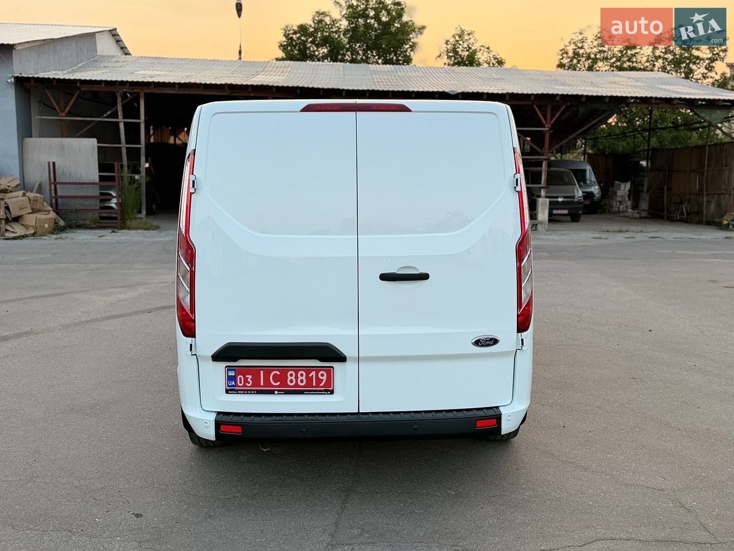 Ford Transit Custom 2020 VIN WF0YXXTTGYKU04884 фото оголошення 9 з 31