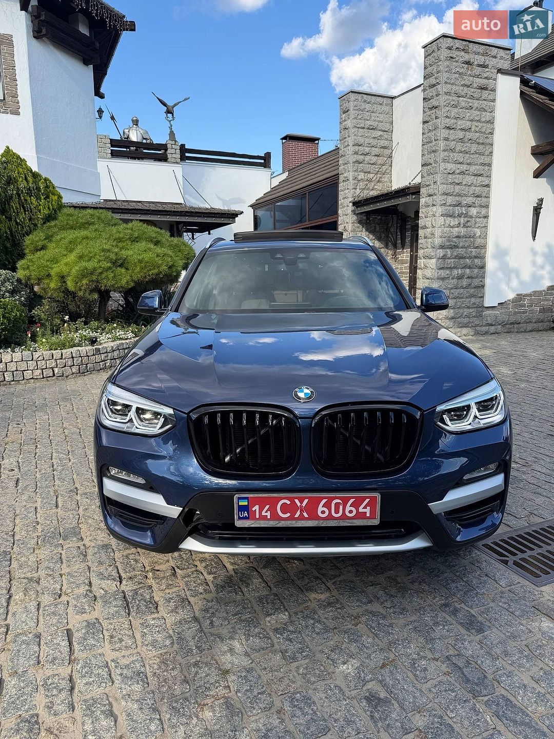 BMW X3 2019 VIN 5UXTR7C55KLR44928 фото оголошення 2 з 35