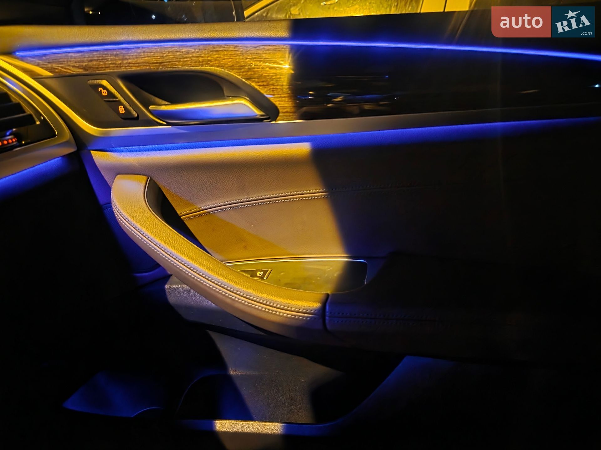 BMW X3 2019 VIN 5UXTR7C55KLR44928 фото оголошення 26 з 35