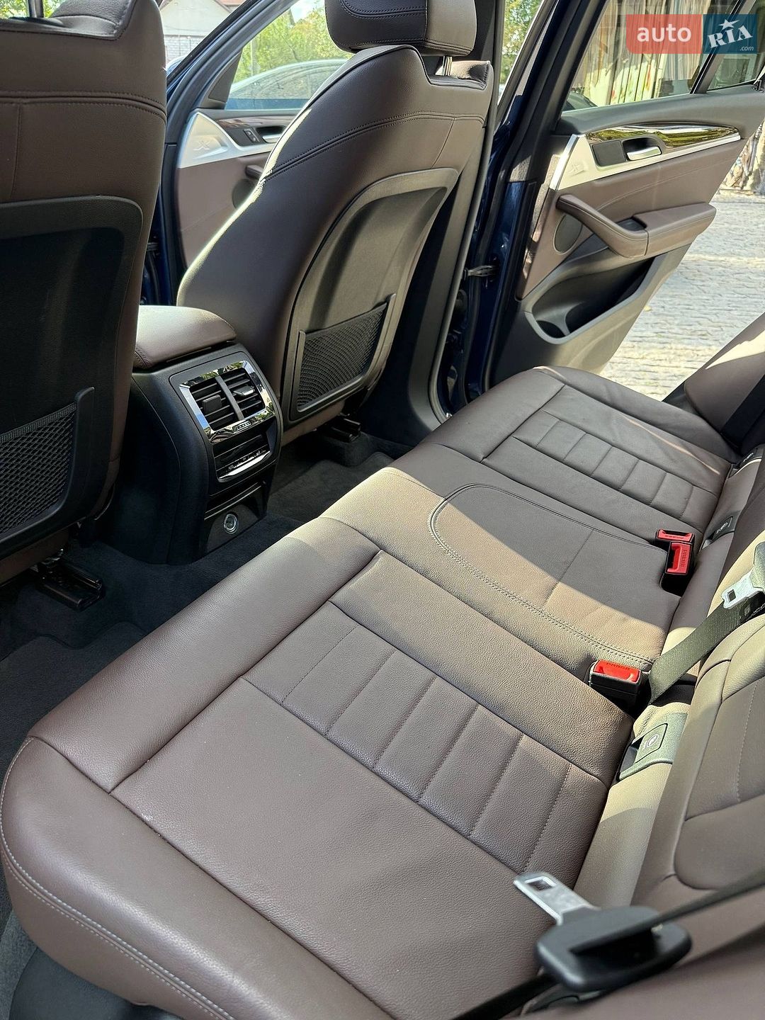 BMW X3 2019 VIN 5UXTR7C55KLR44928 фото оголошення 32 з 35