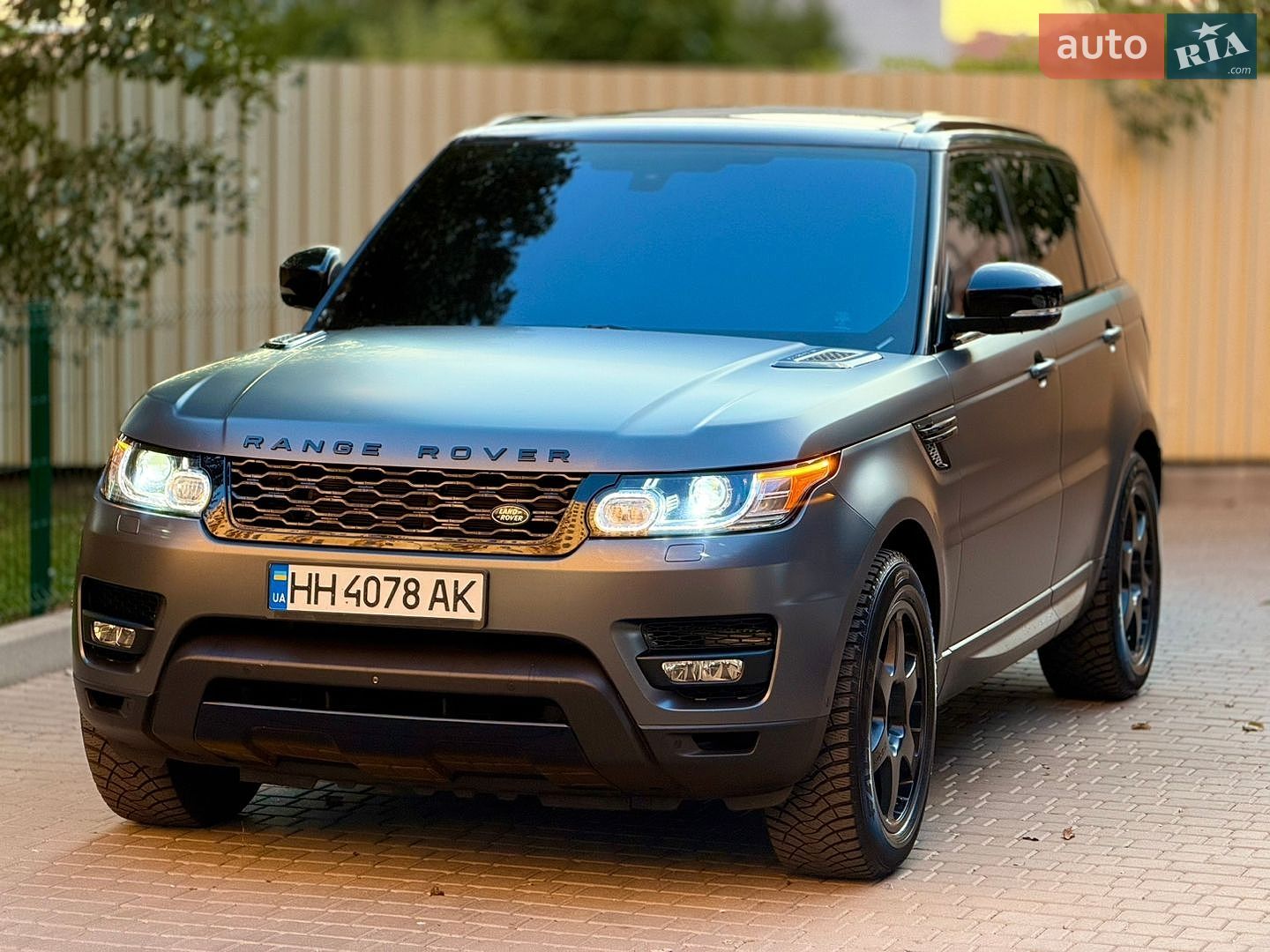 Land Rover Range Rover Sport 2015 VIN SALWR2KF7GA644301 фото оголошення 2 з 61