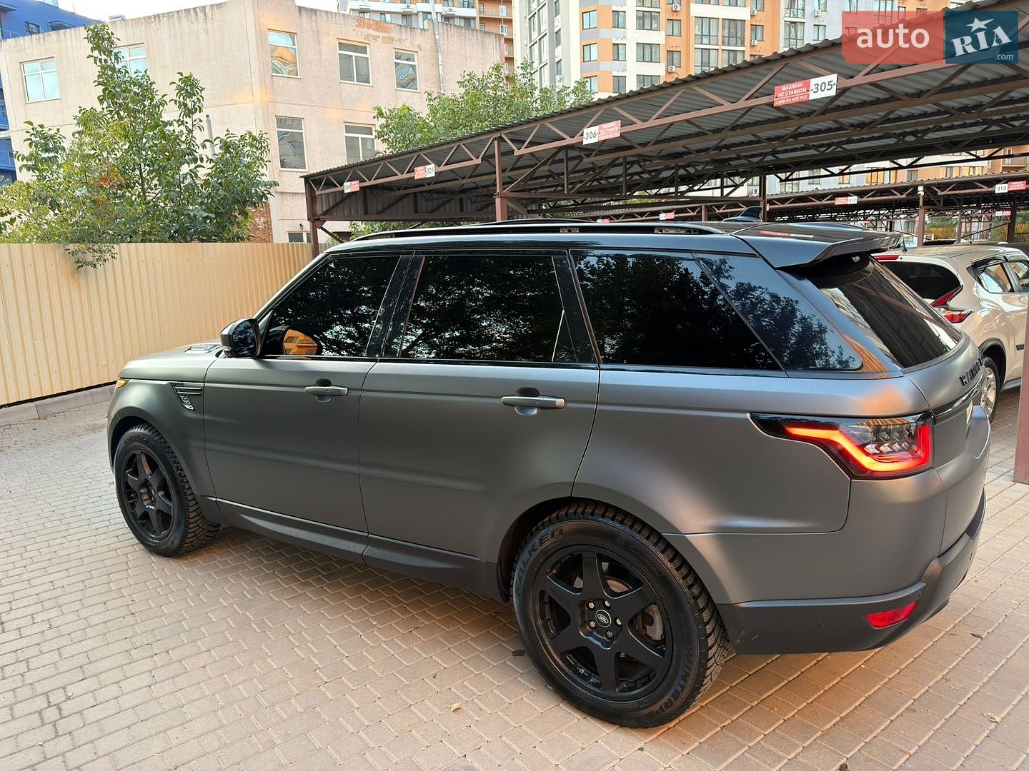 Land Rover Range Rover Sport 2015 VIN SALWR2KF7GA644301 фото оголошення 38 з 61