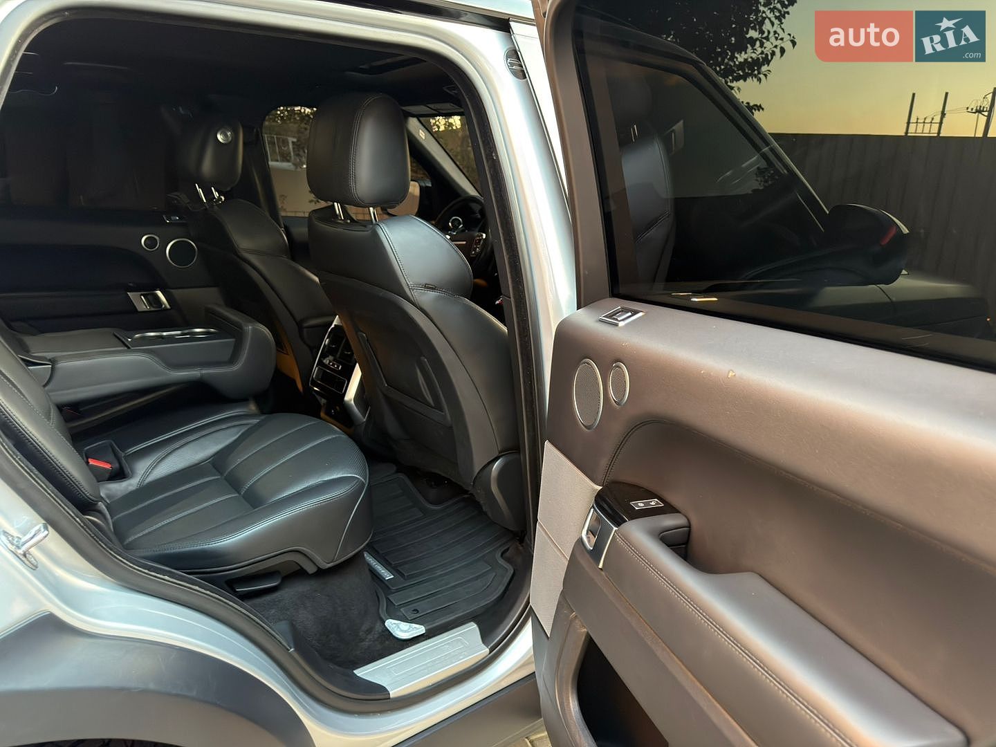 Land Rover Range Rover Sport 2015 VIN SALWR2KF7GA644301 фото оголошення 45 з 61