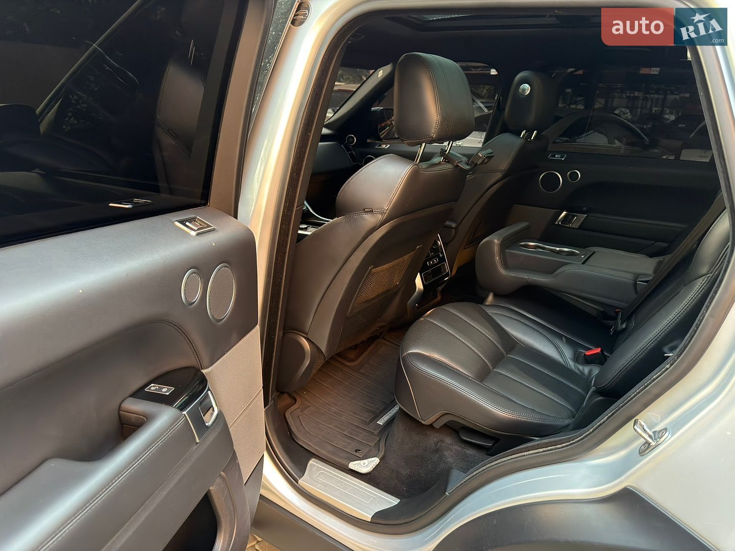Land Rover Range Rover Sport 2015 VIN SALWR2KF7GA644301 фото оголошення 48 з 61