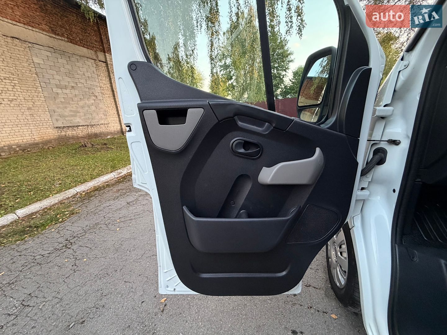 Opel Movano 2017 VIN W0VMRS605HB137578 фото оголошення 14 з 57