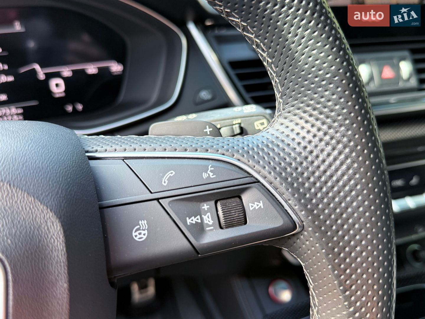 Audi SQ5 2022 VIN WA1B4AFY1N2109055 фото оголошення 41 з 72