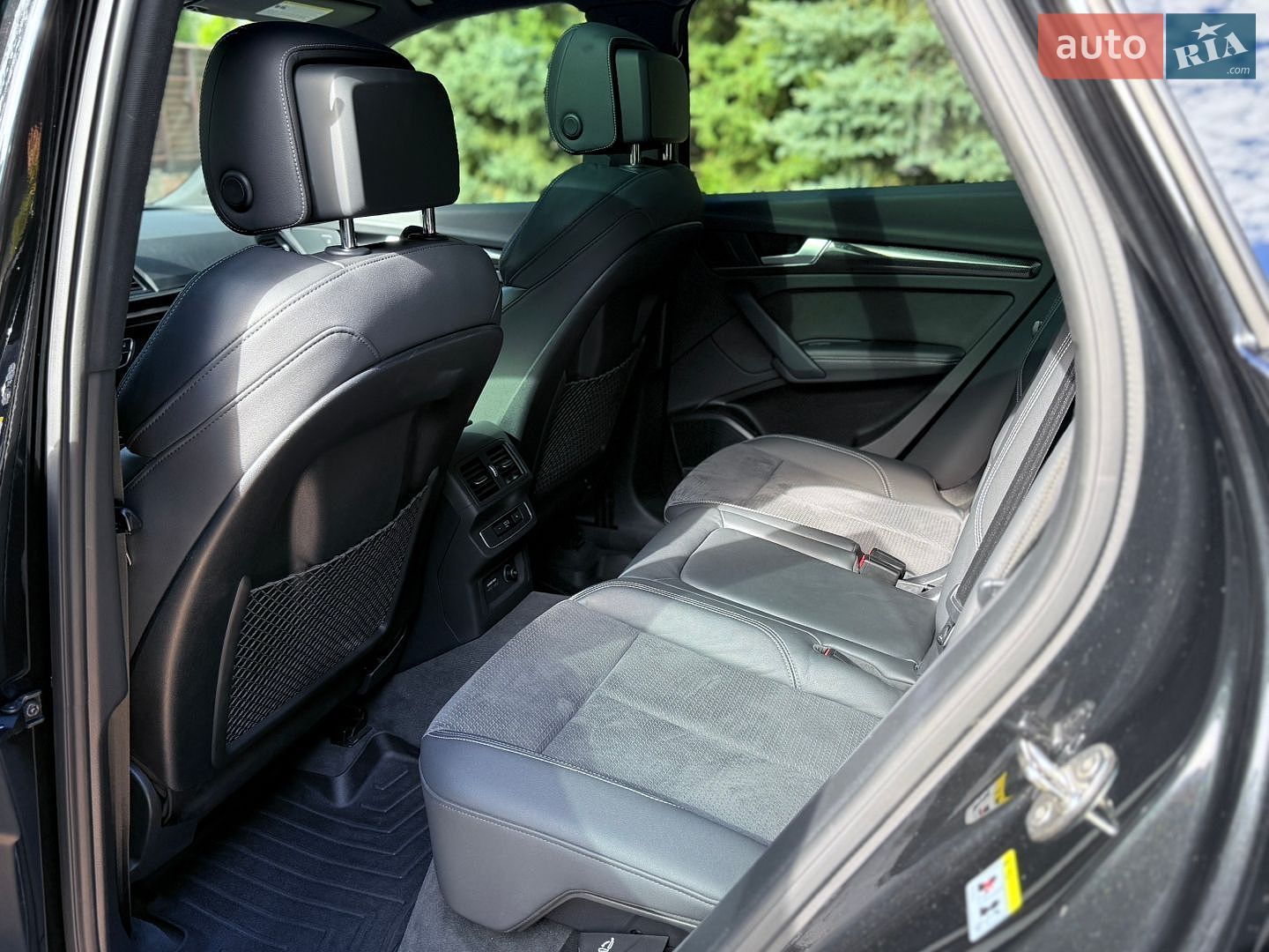 Audi SQ5 2022 VIN WA1B4AFY1N2109055 фото оголошення 44 з 72