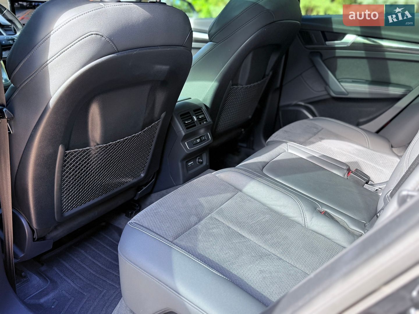 Audi SQ5 2022 VIN WA1B4AFY1N2109055 фото оголошення 46 з 72