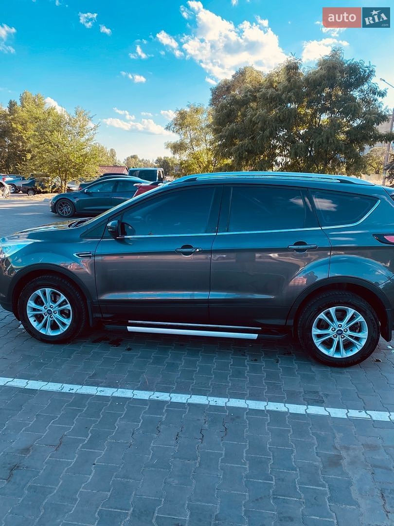 Ford Kuga 2019 VIN WF0AXXWPMAKP25172 фото оголошення 8 з 8