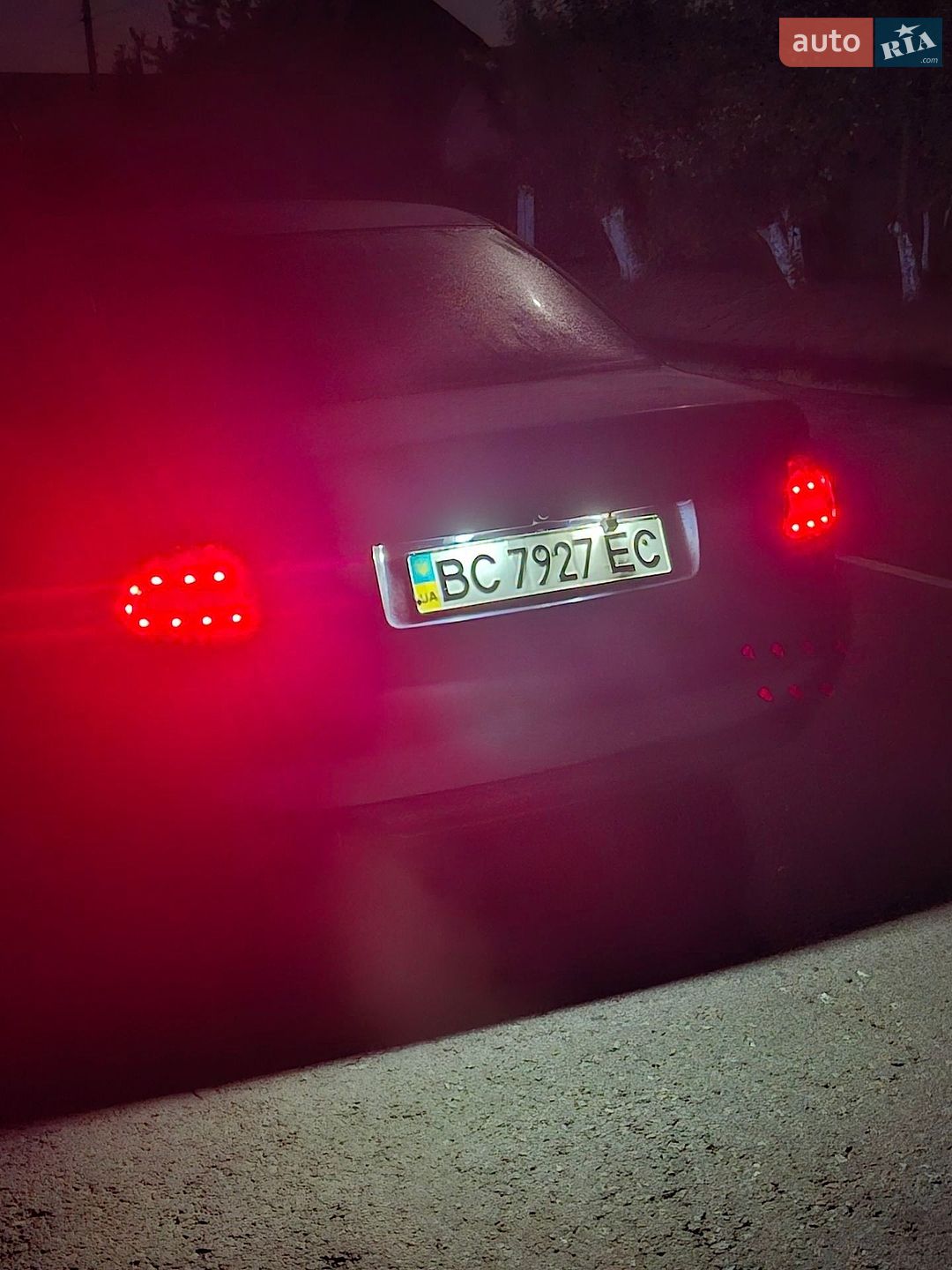 Audi A4 1998 VIN WAUZZZ8DZWA263812 фото оголошення 4 з 18
