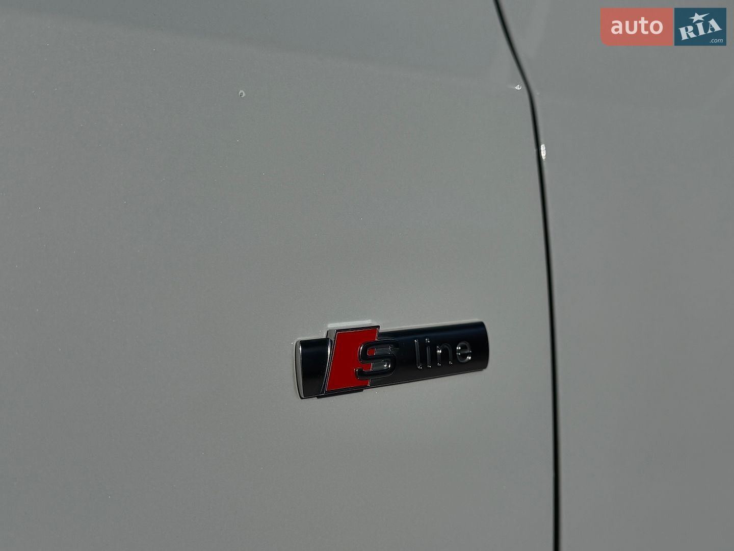 Audi Q5 2017 VIN WA1D7AFP5HA040064 фото оголошення 2 з 15