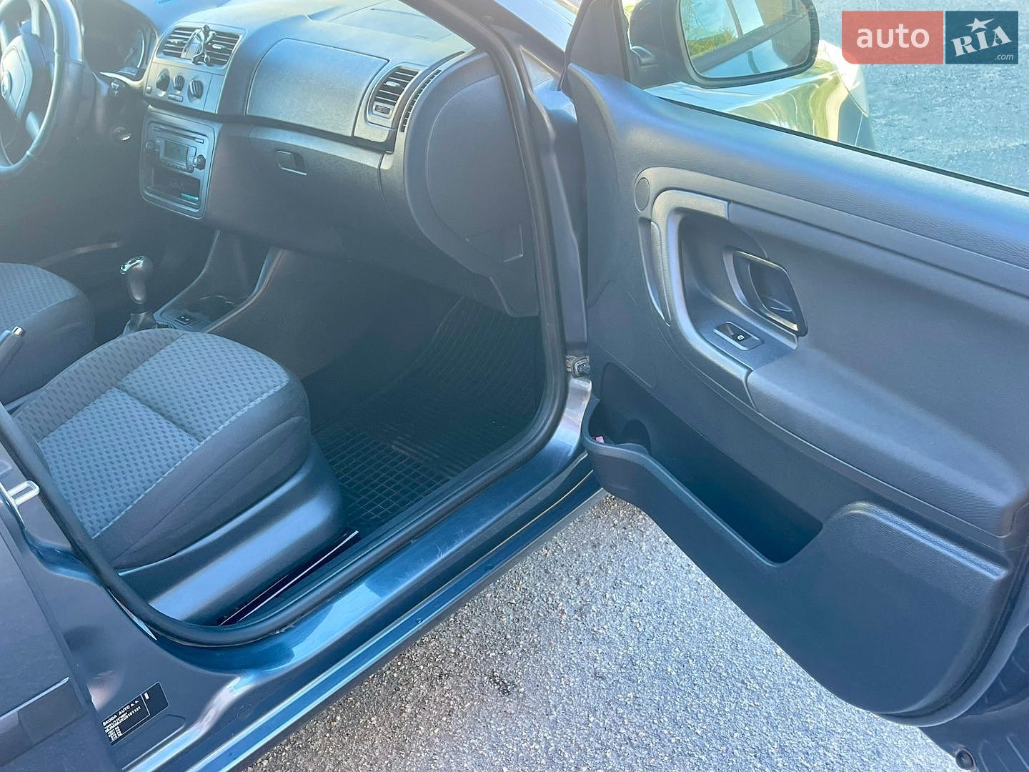 Skoda Fabia 2013 VIN TMBJH25J4D3101119 фото оголошення 4 з 11