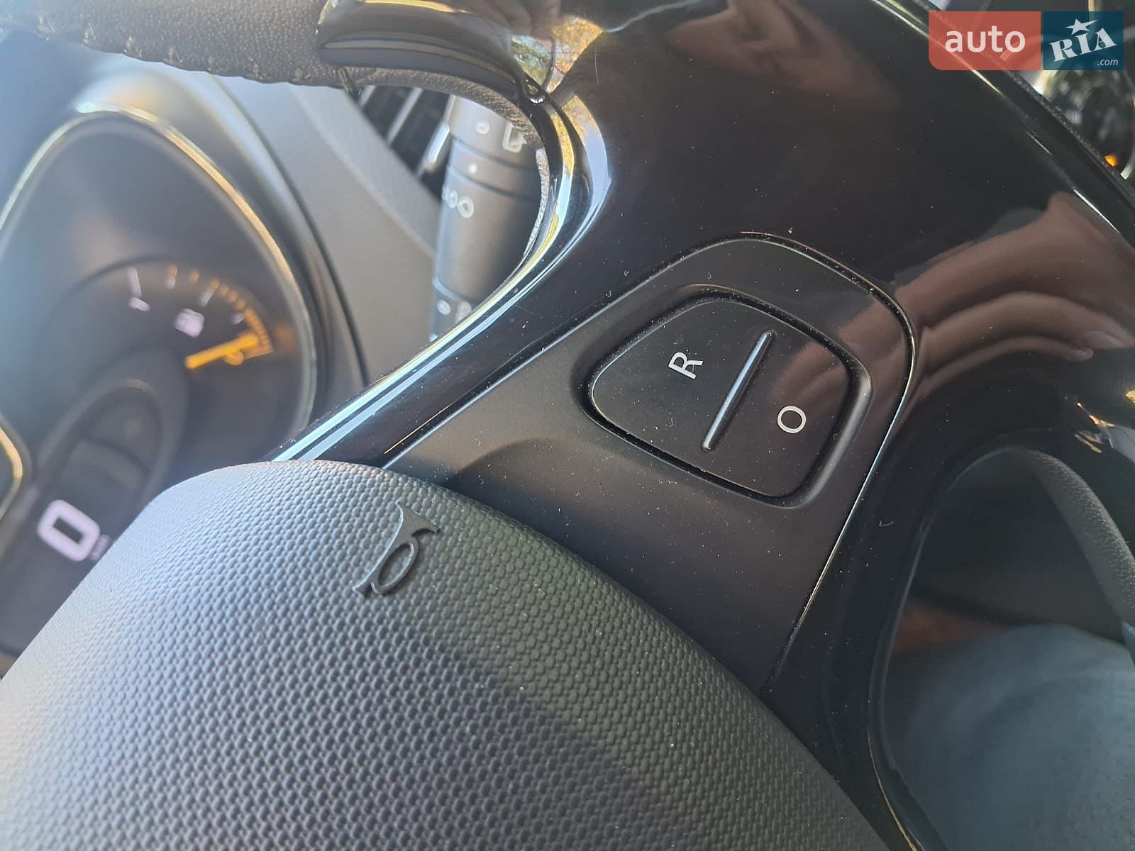 Renault Captur 2013 VIN VF12RFL1H49265572 фото оголошення 18 з 19
