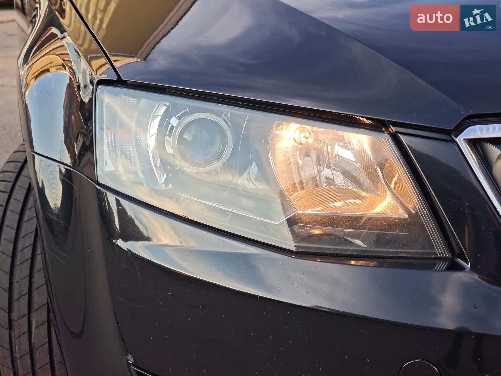 Skoda Octavia 2014 VIN TMBAJ2NE0EB008127 фото оголошення 7 з 11