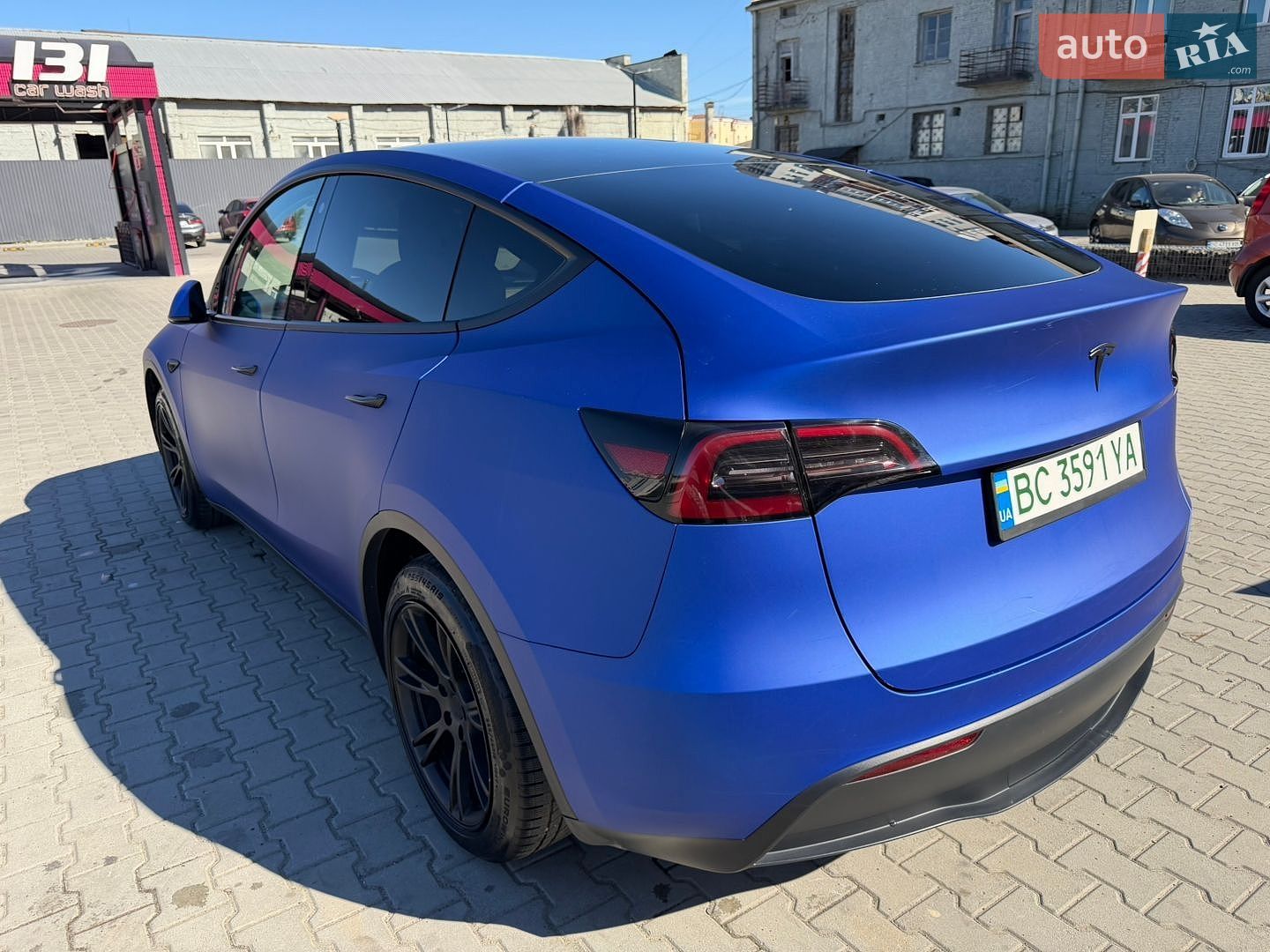 Tesla Model Y 2021 VIN 5YJYGDEE7MF257495 фото оголошення 10 з 22