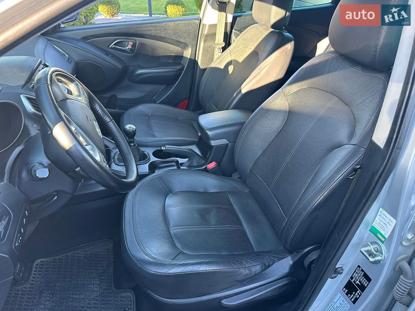 Hyundai ix35 2013 VIN TMAJU81UACJ291611 фото оголошення 2 з 85