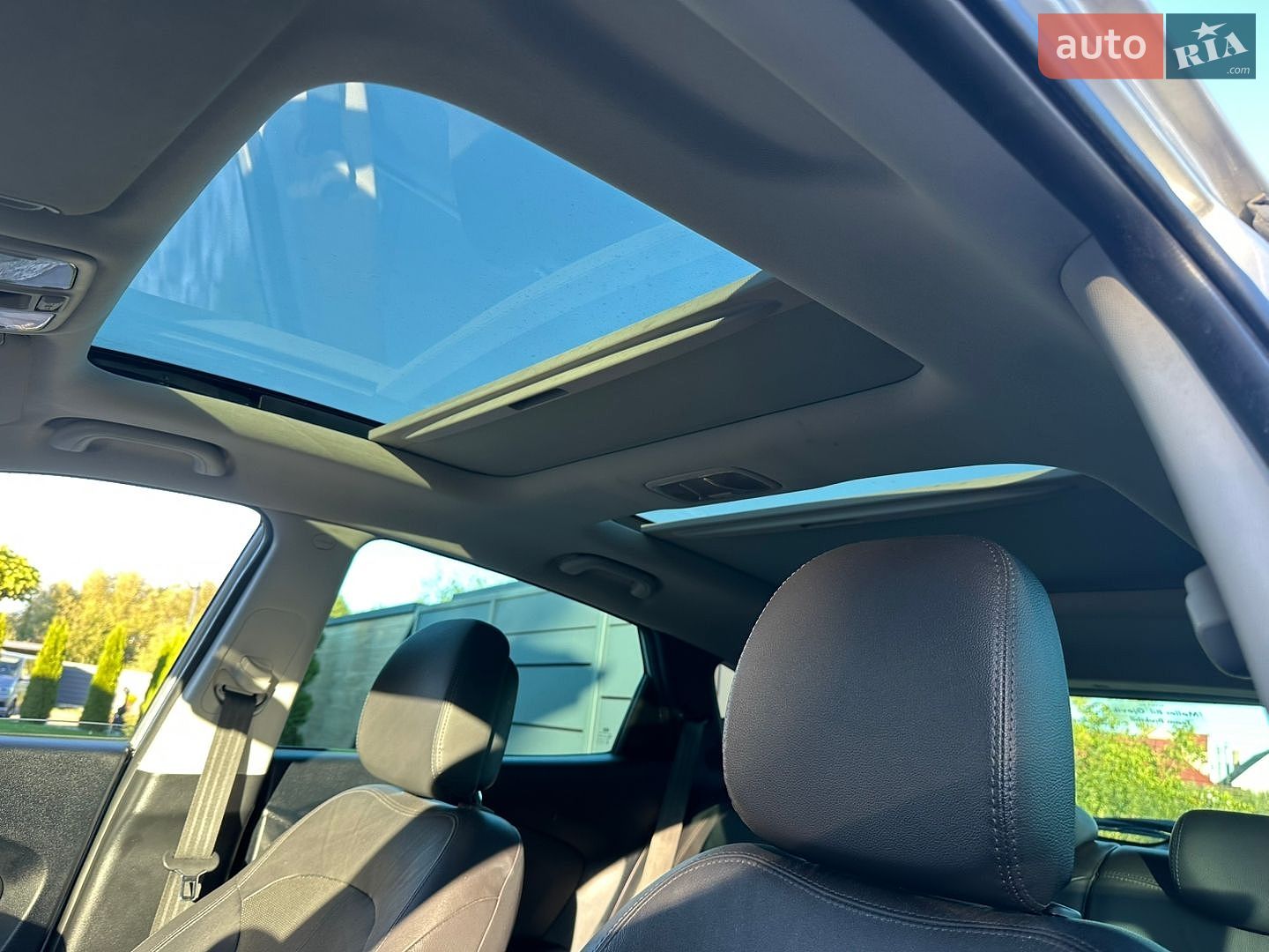 Hyundai ix35 2013 VIN TMAJU81UACJ291611 фото оголошення 3 з 85