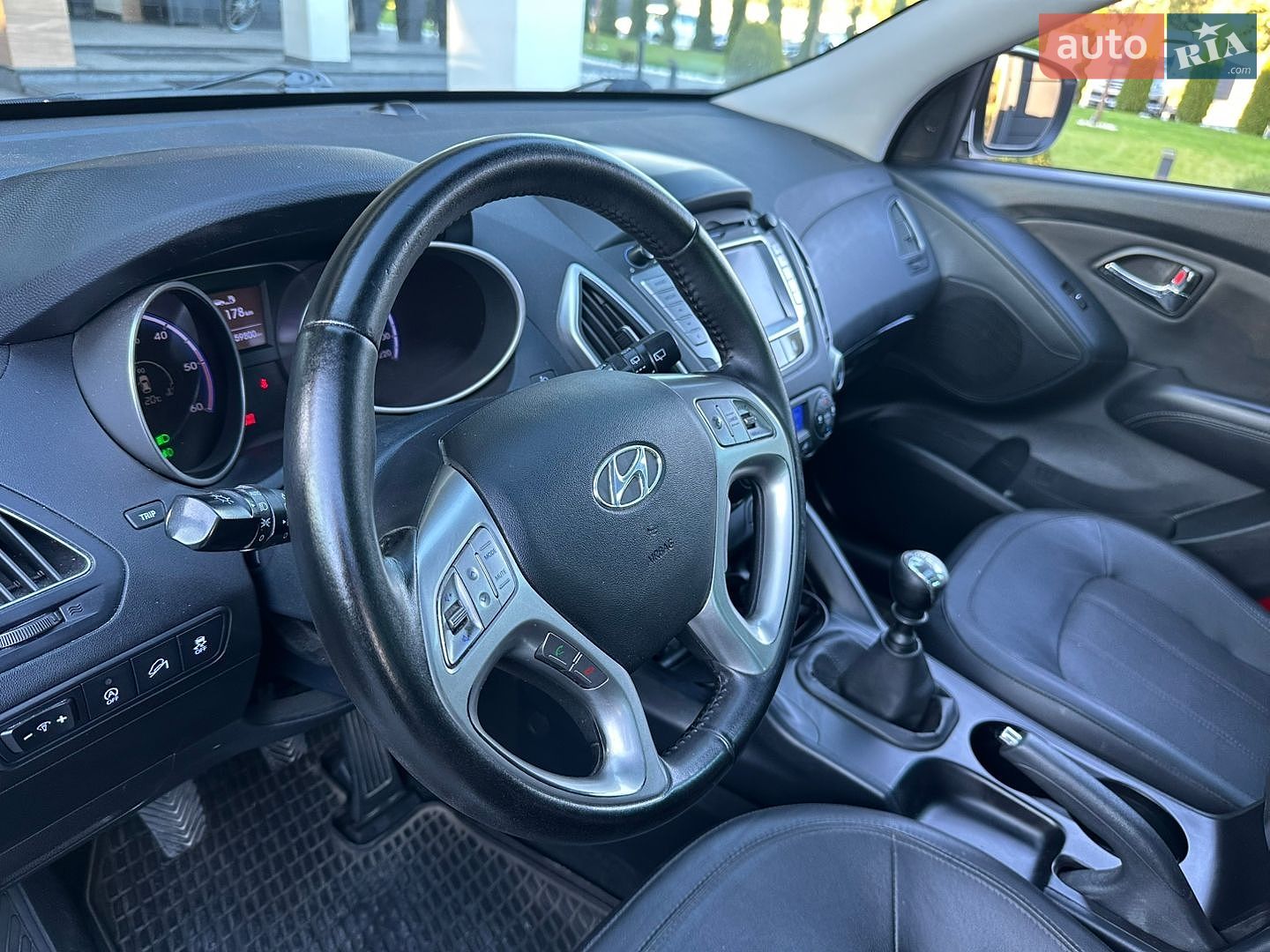Hyundai ix35 2013 VIN TMAJU81UACJ291611 фото оголошення 21 з 85
