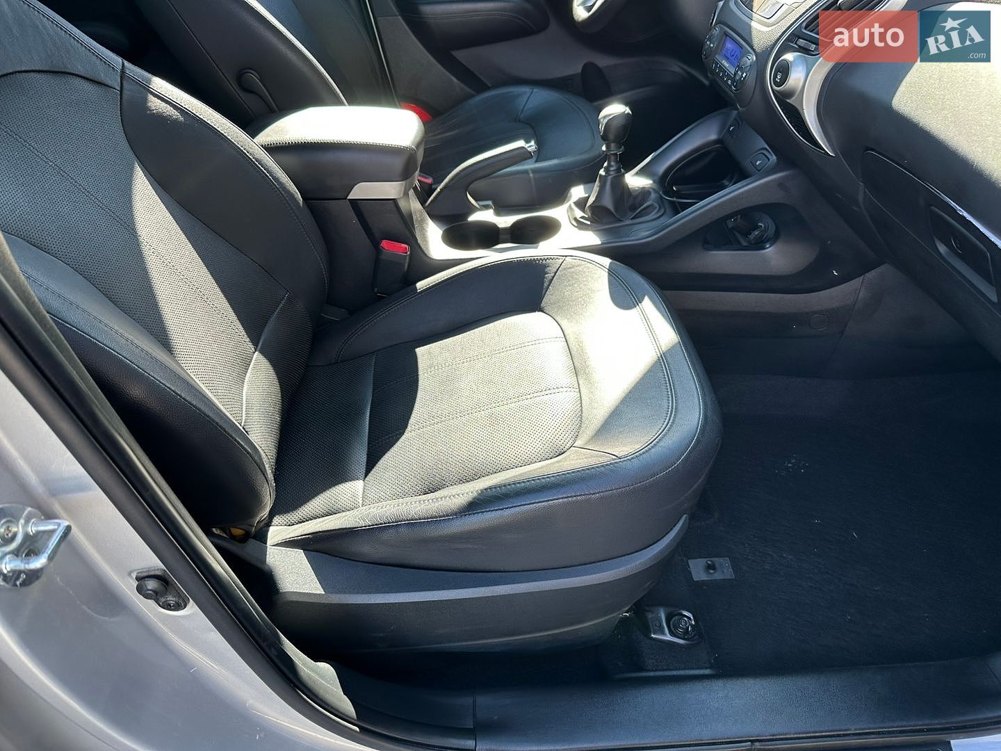 Hyundai ix35 2013 VIN TMAJU81UACJ291611 фото оголошення 45 з 85