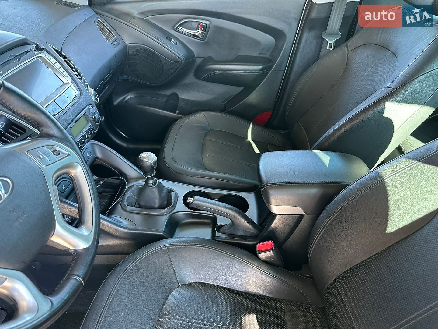 Hyundai ix35 2013 VIN TMAJU81UACJ291611 фото оголошення 68 з 85