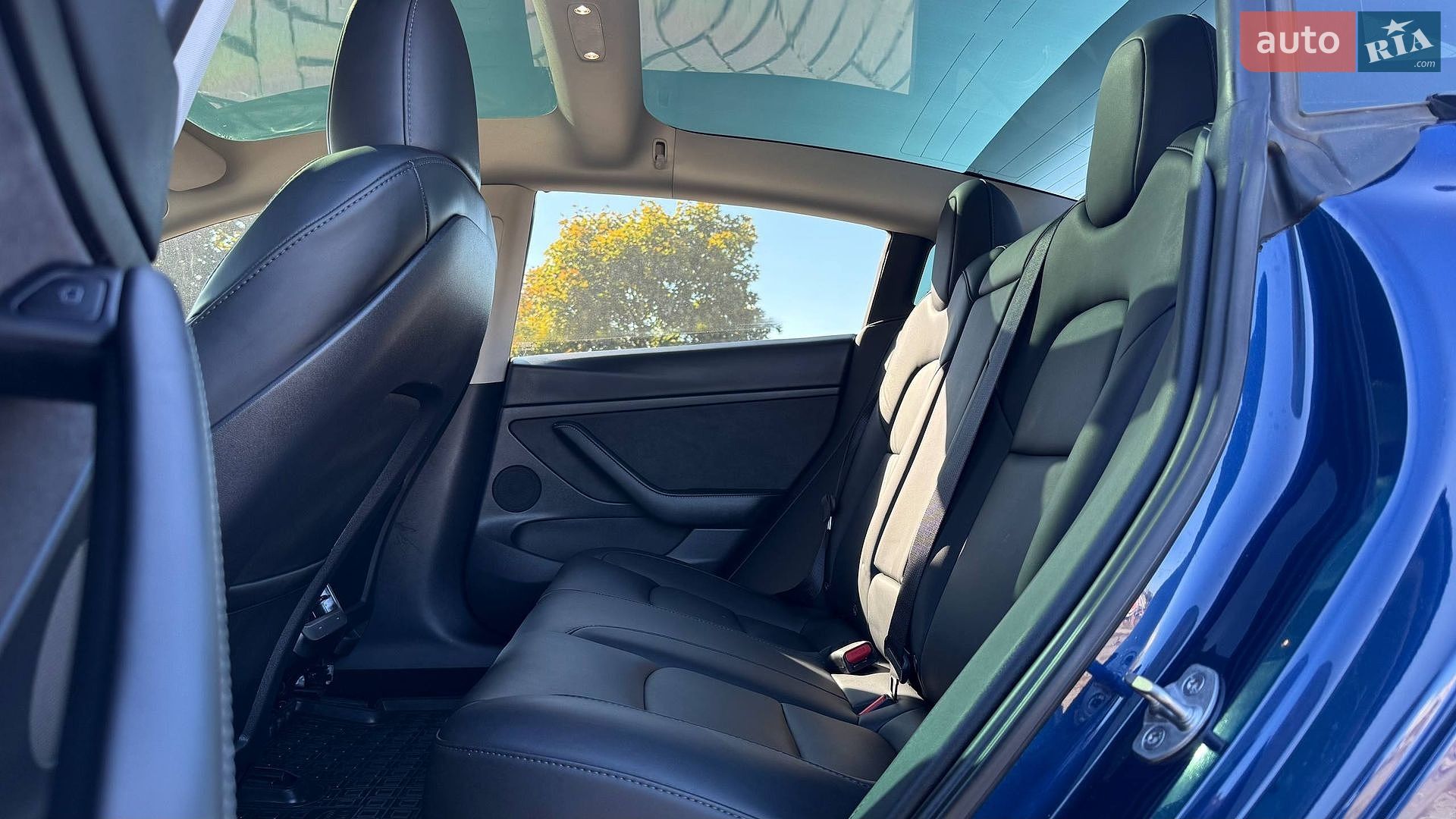 Tesla Model 3 2023 VIN 5YJ3E1EA2PF660803 фото оголошення 11 з 30