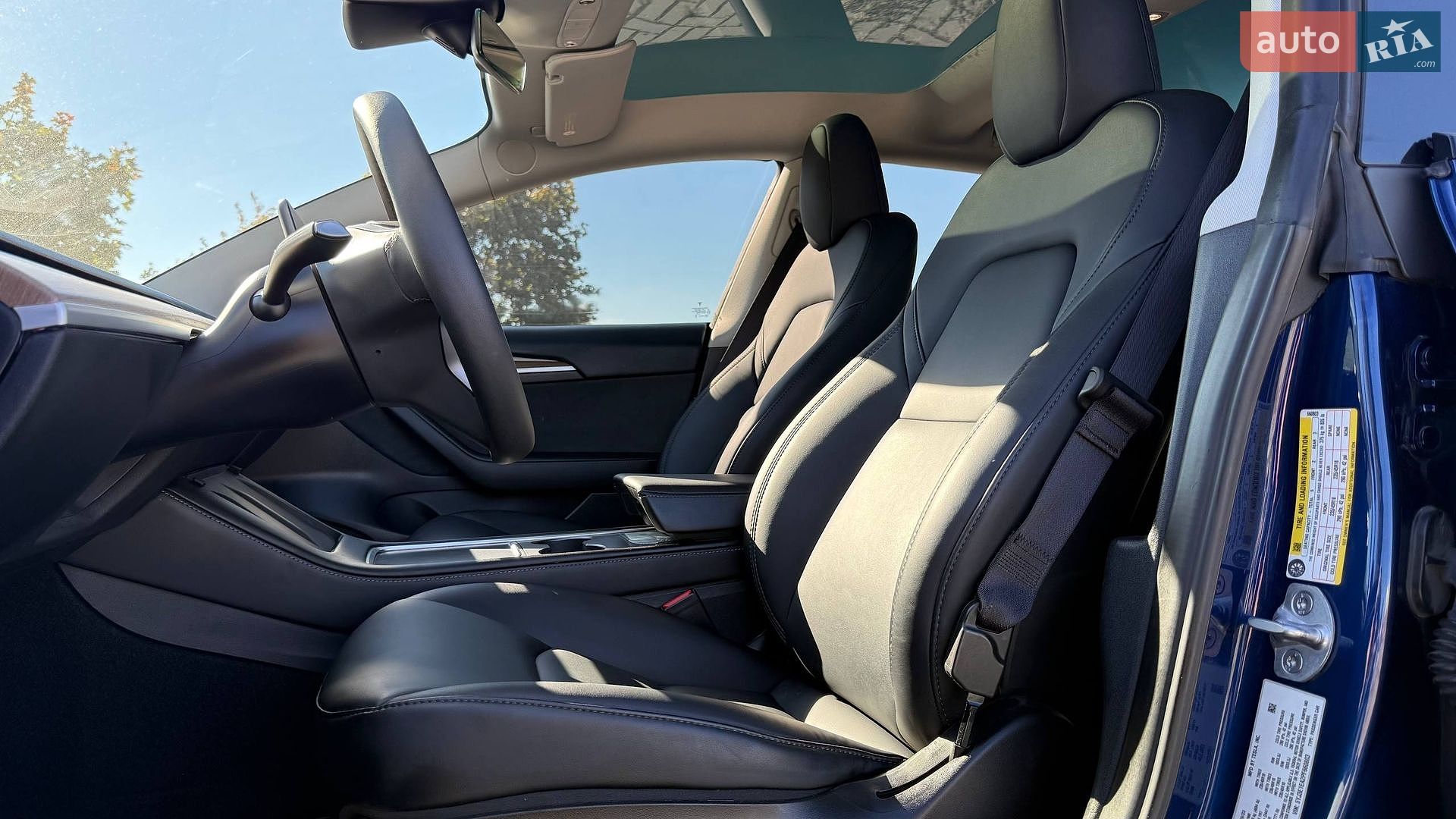 Tesla Model 3 2023 VIN 5YJ3E1EA2PF660803 фото оголошення 12 з 30
