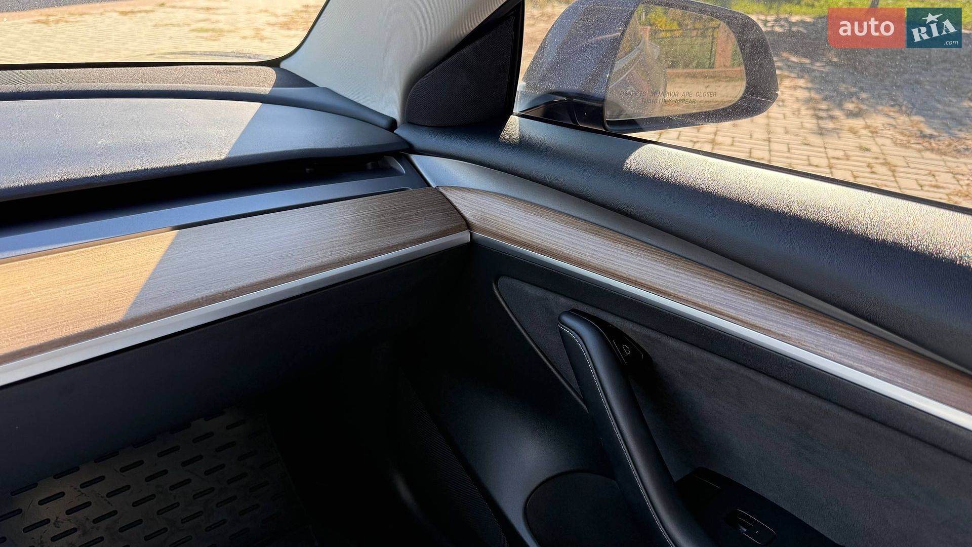 Tesla Model 3 2023 VIN 5YJ3E1EA2PF660803 фото оголошення 21 з 30