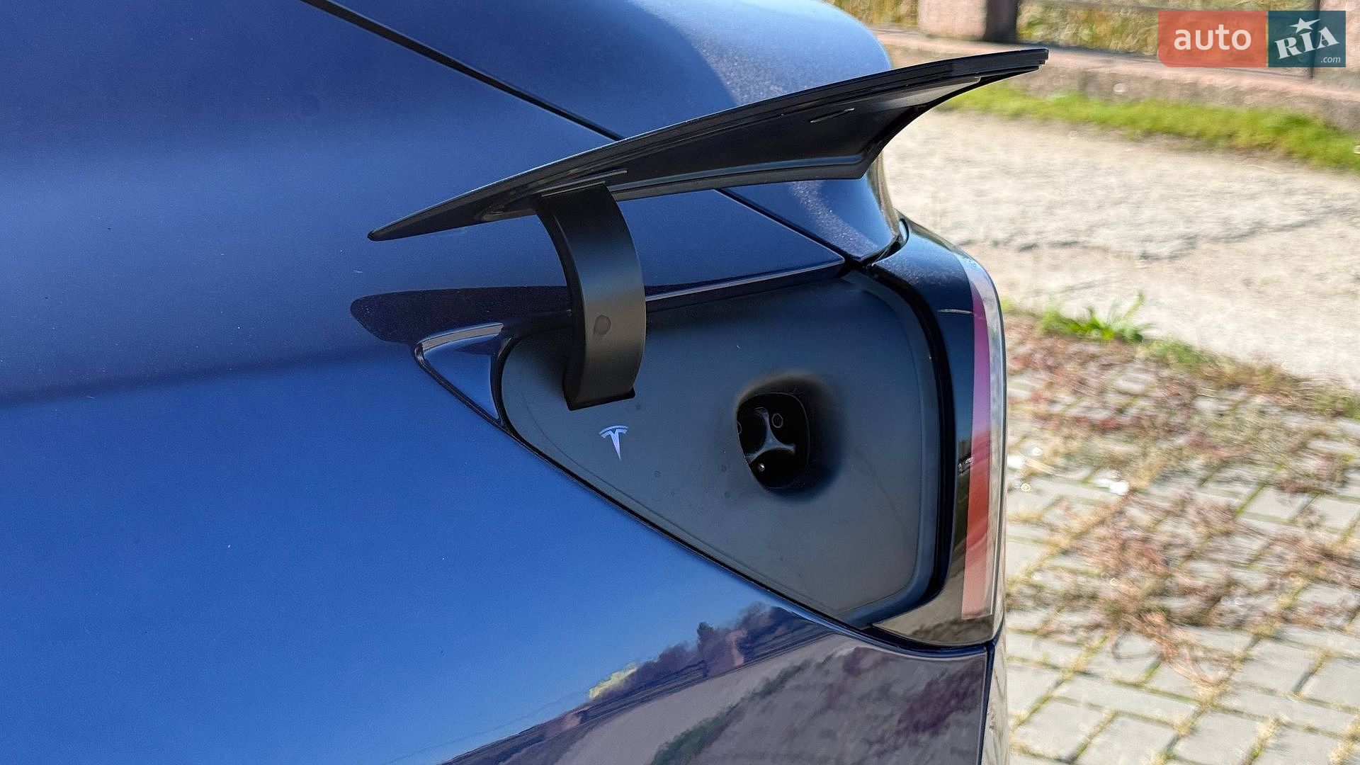 Tesla Model 3 2023 VIN 5YJ3E1EA2PF660803 фото оголошення 29 з 30