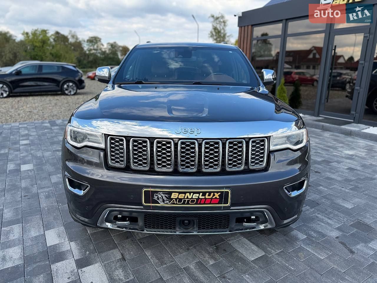 Jeep Grand Cherokee 2019 VIN 1C4RJFCG1LC174257 фото оголошення 3 з 47