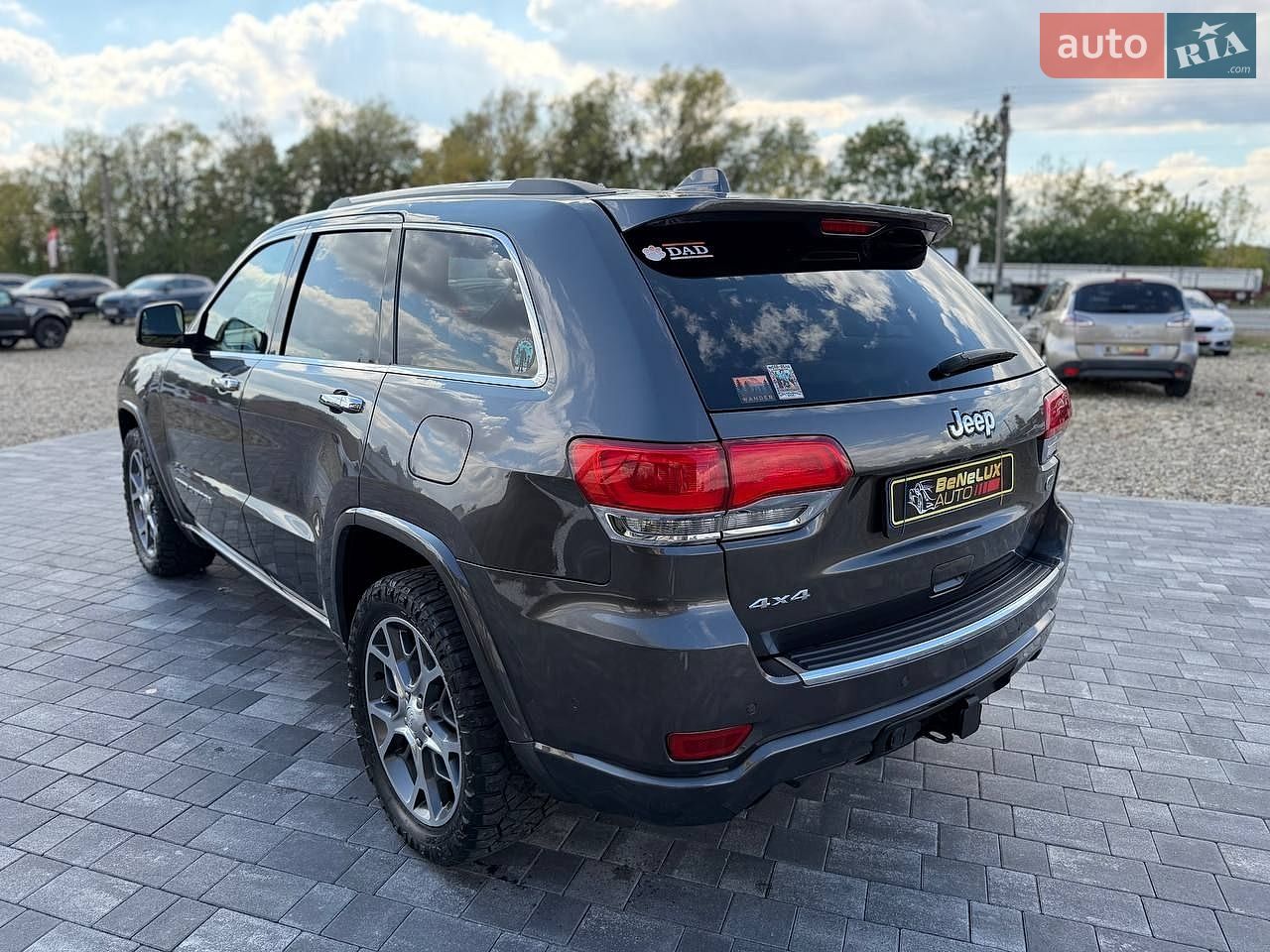 Jeep Grand Cherokee 2019 VIN 1C4RJFCG1LC174257 фото оголошення 6 з 47