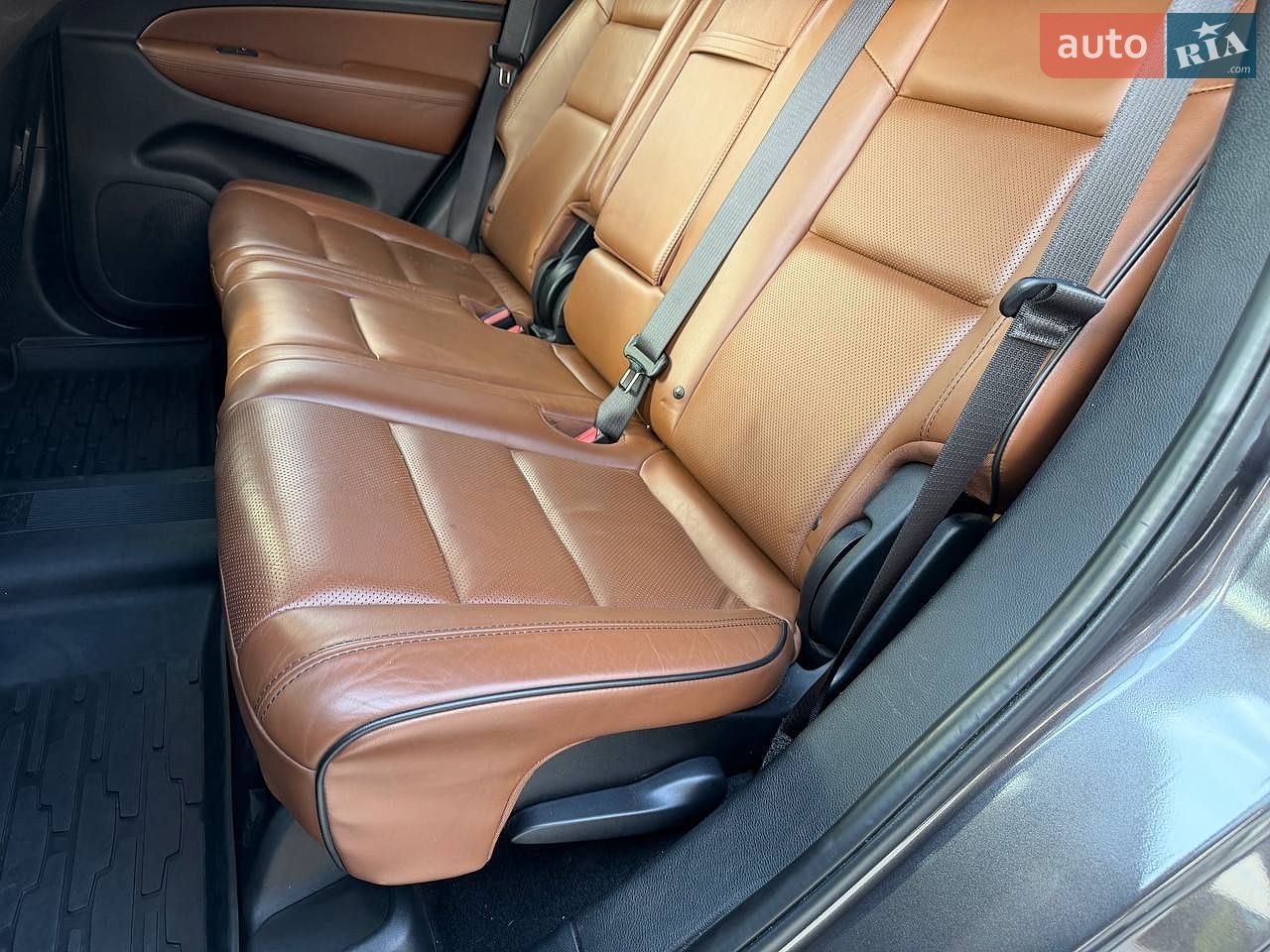 Jeep Grand Cherokee 2019 VIN 1C4RJFCG1LC174257 фото оголошення 28 з 47