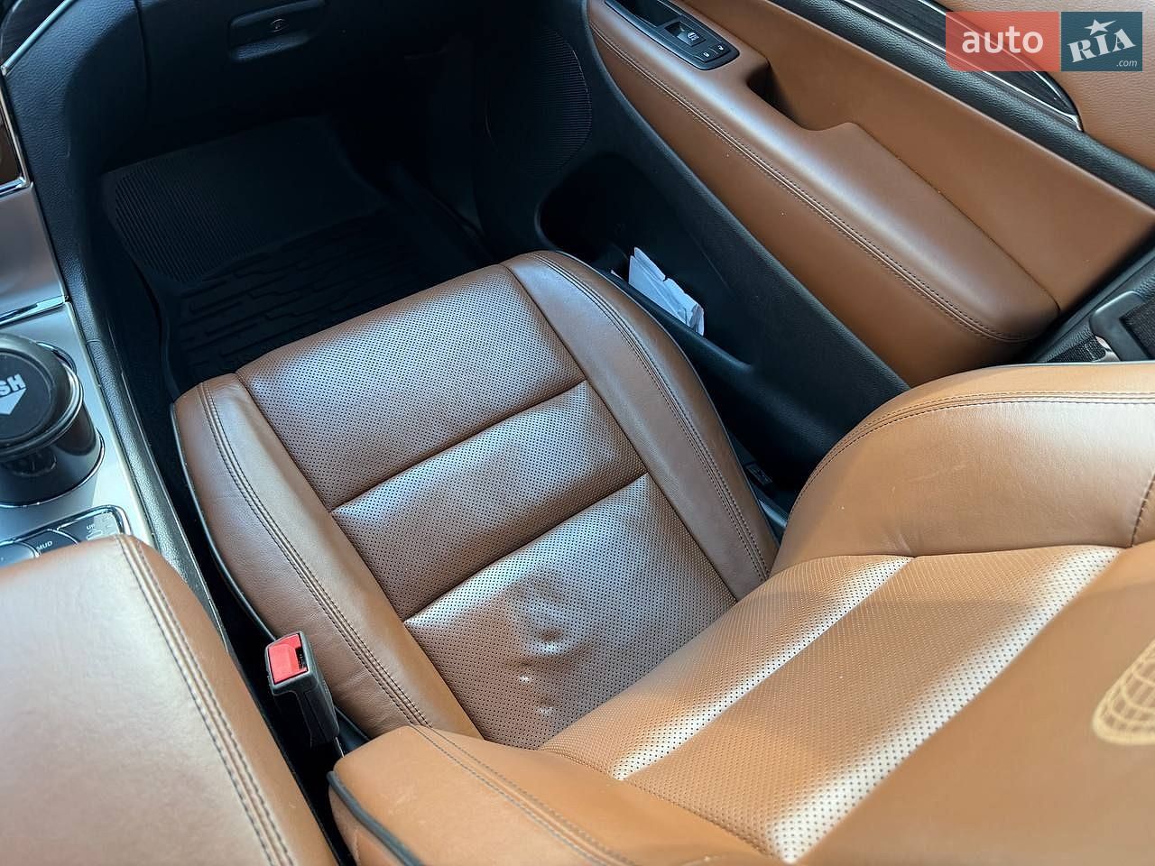 Jeep Grand Cherokee 2019 VIN 1C4RJFCG1LC174257 фото оголошення 33 з 47